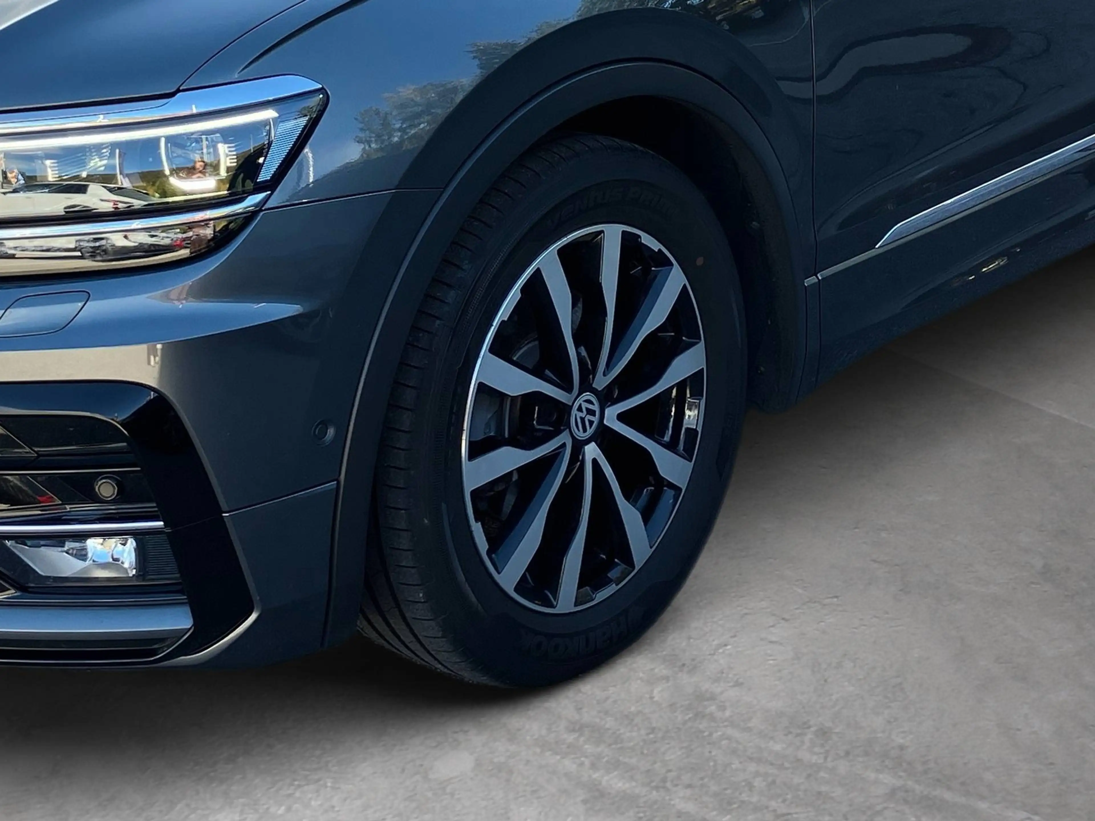Volkswagen Tiguan Sky TDI SCR 4MOTION DSG — photo 8
