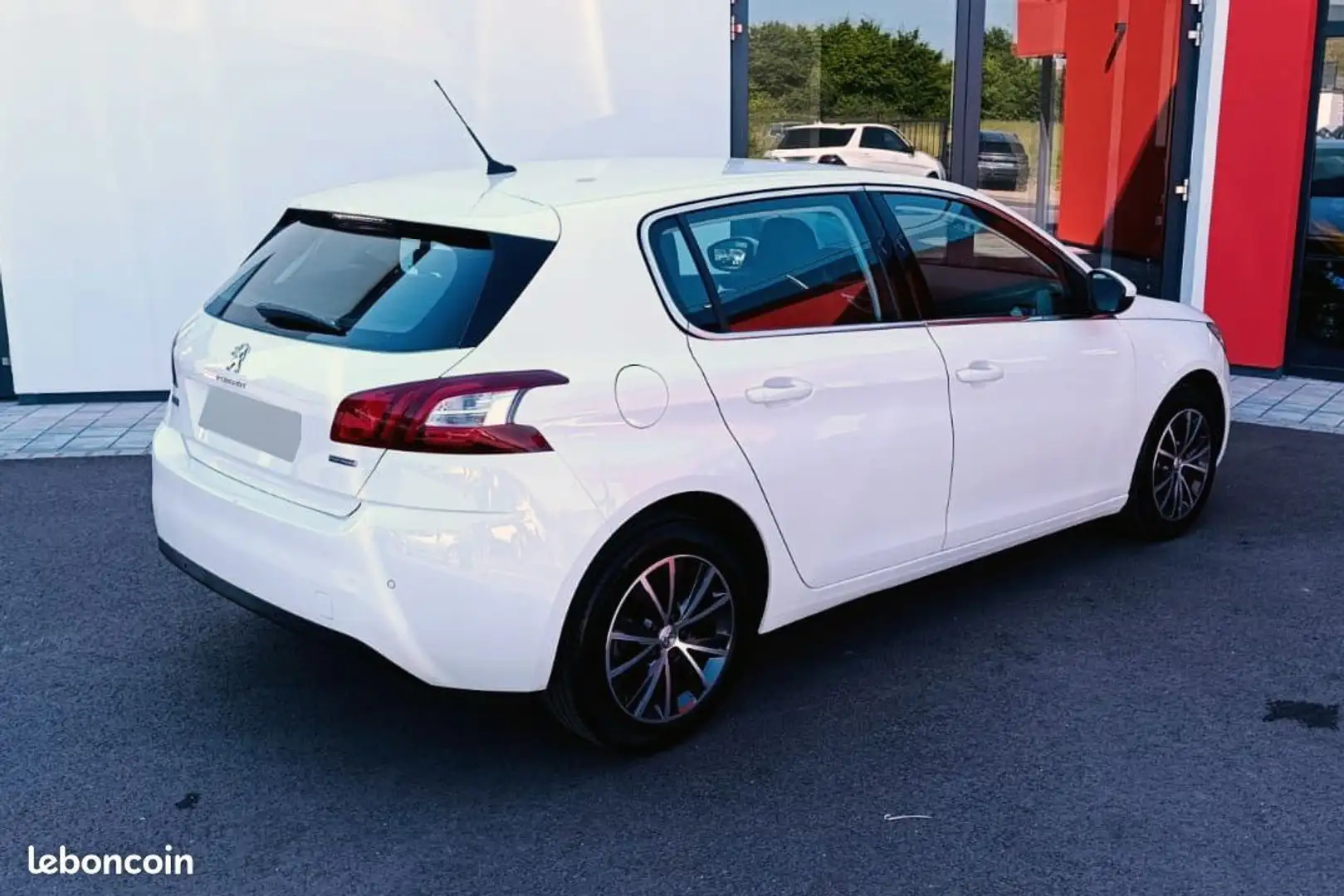 Peugeot 308 II 1.2 e-THP 12V 130ch Blanc - 2