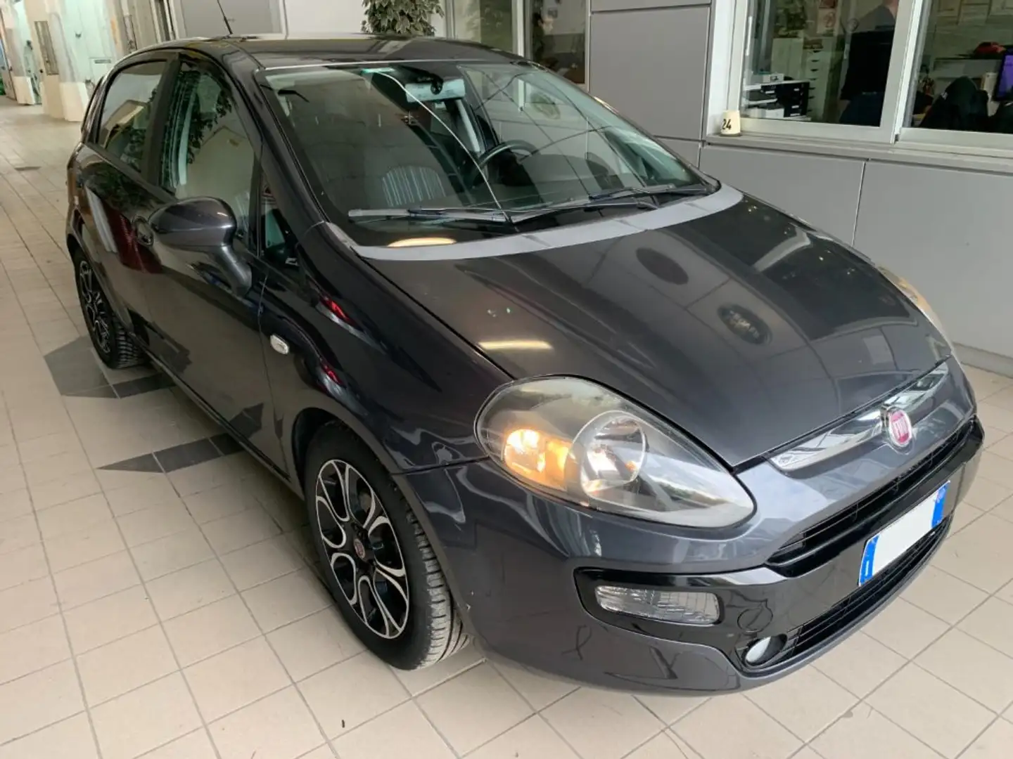 Fiat Punto Evo 1.4 78Cv 5Pte Dynamic "AC/OkNeo" Gris - 2