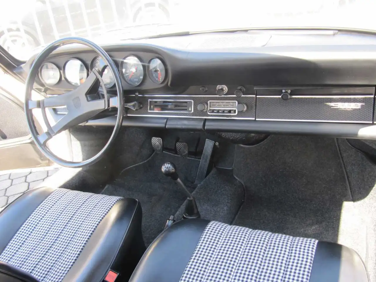 Porsche 911 2.0 T Coupe Karmann, foto 3
