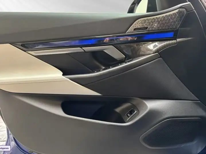 BMW M5 2025, foto 17