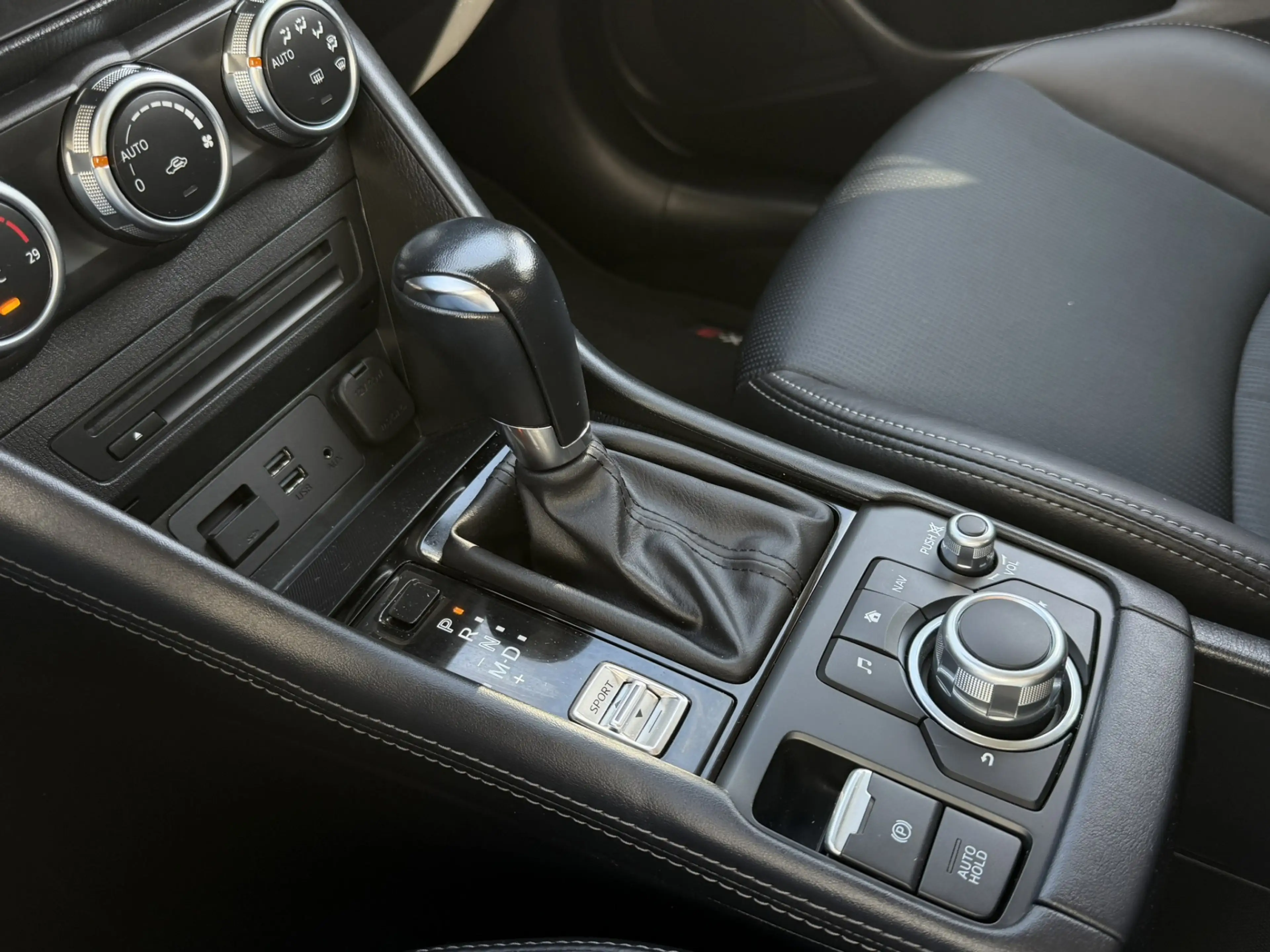 Mazda CX-3 2.0 SkyActiv-G 120 GT-M Automaat Clima Navi Camera — photo 12