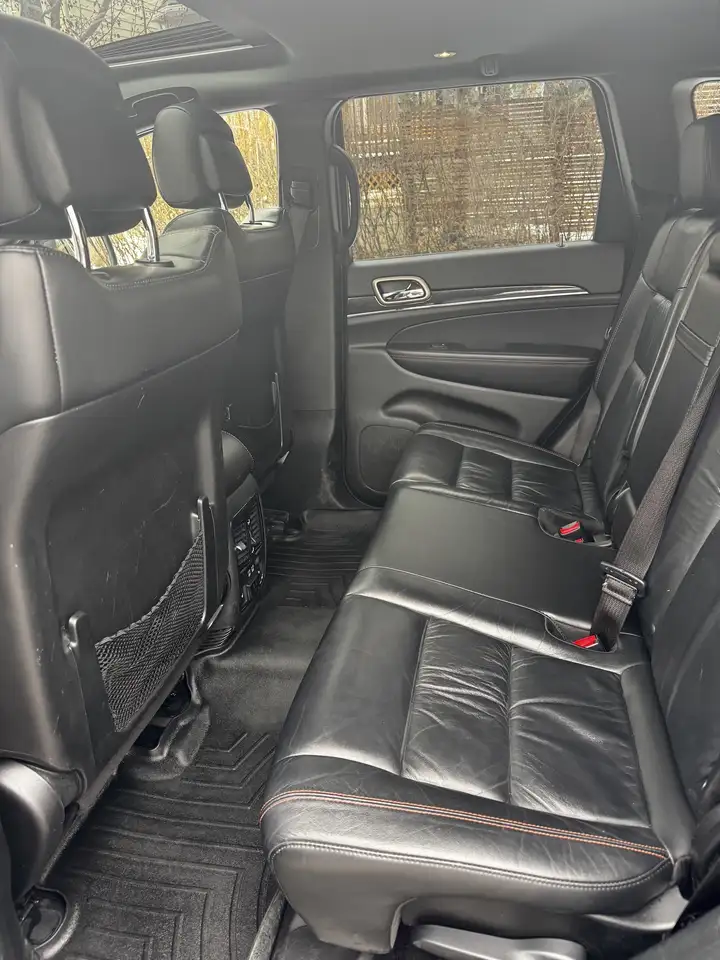 Jeep Grand Cherokee снимка Jeep Grand Cherokee