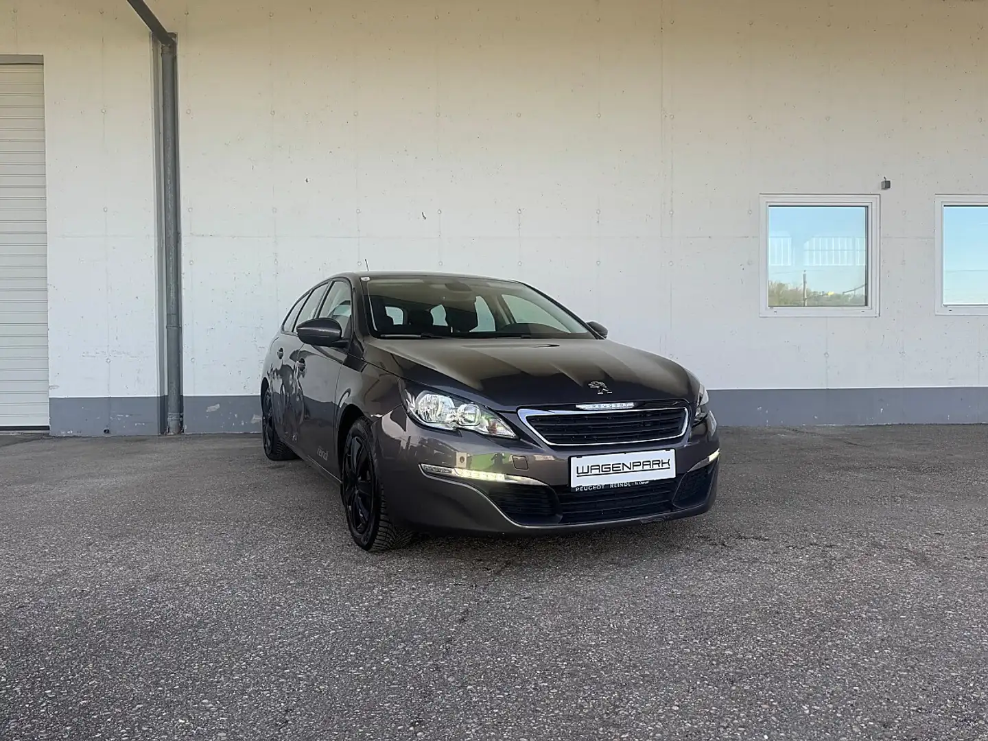 Peugeot 308 SW 1,6 e-HDi 115 FAP Active Grau - 2