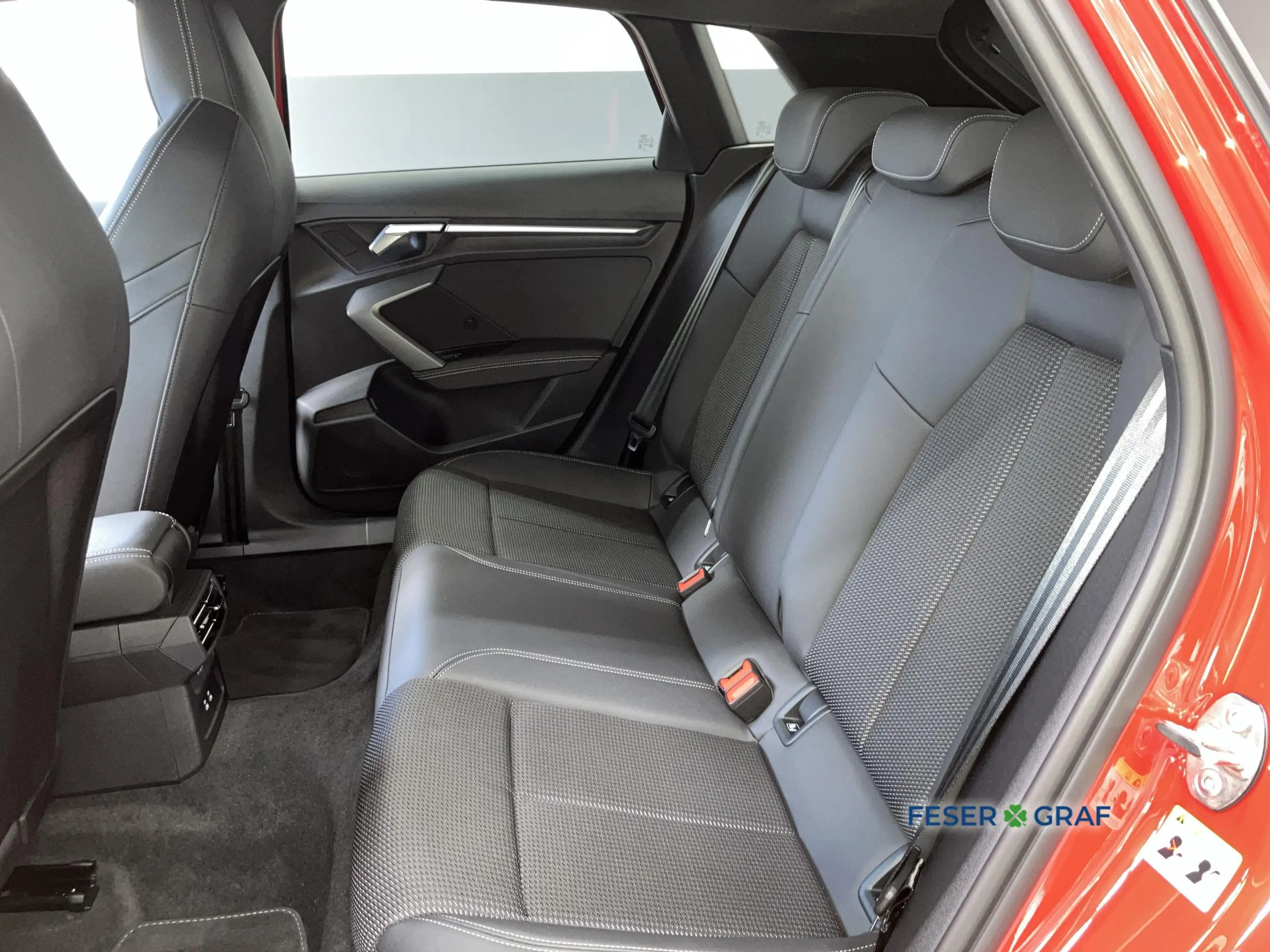 Audi A3 S line 35 TFSI S tronic RFK ACC Navi — photo 9