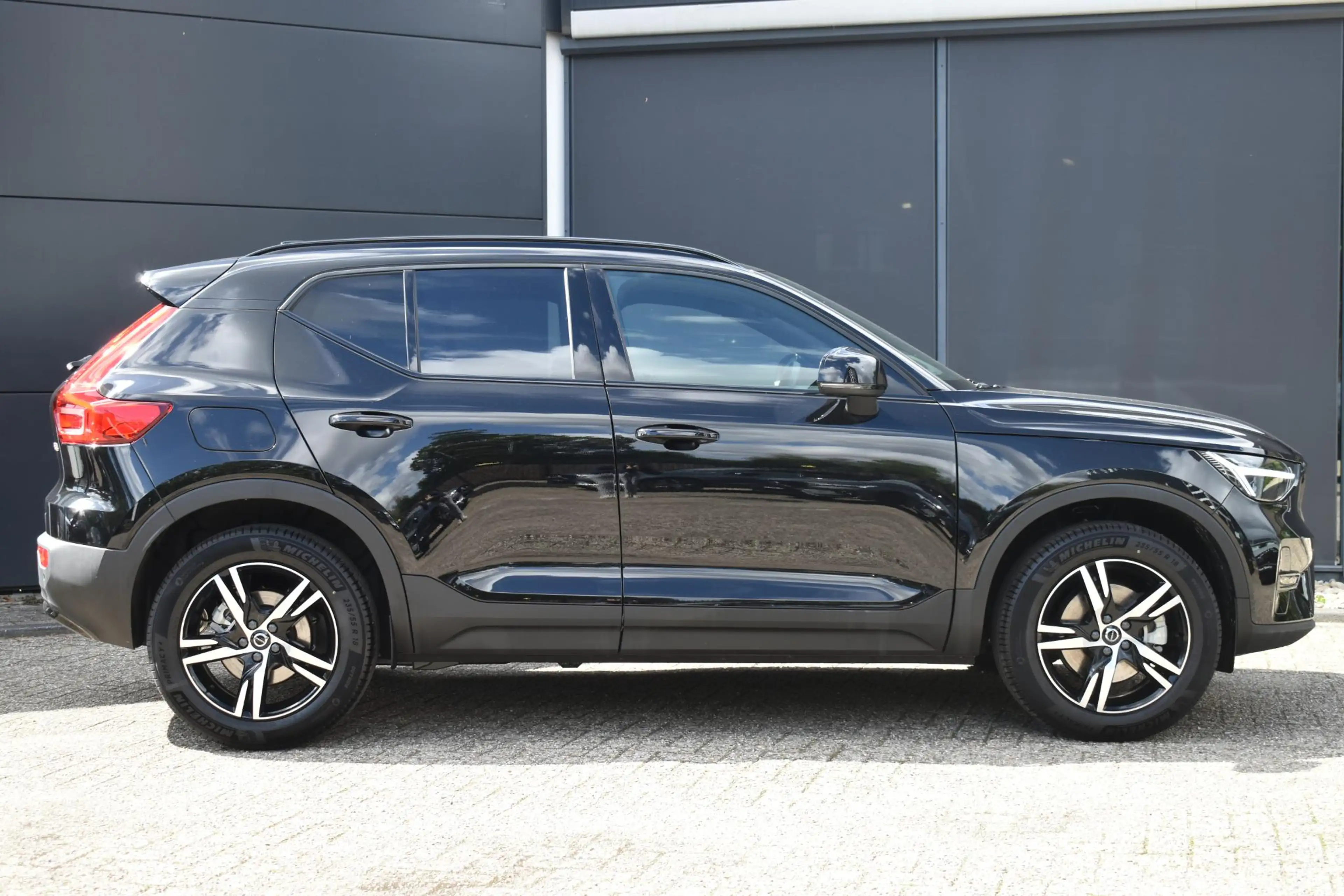 Volvo XC40 B4 Plus Dark | Trekhaak | Verwarmbare voorstoelen, — photo 6