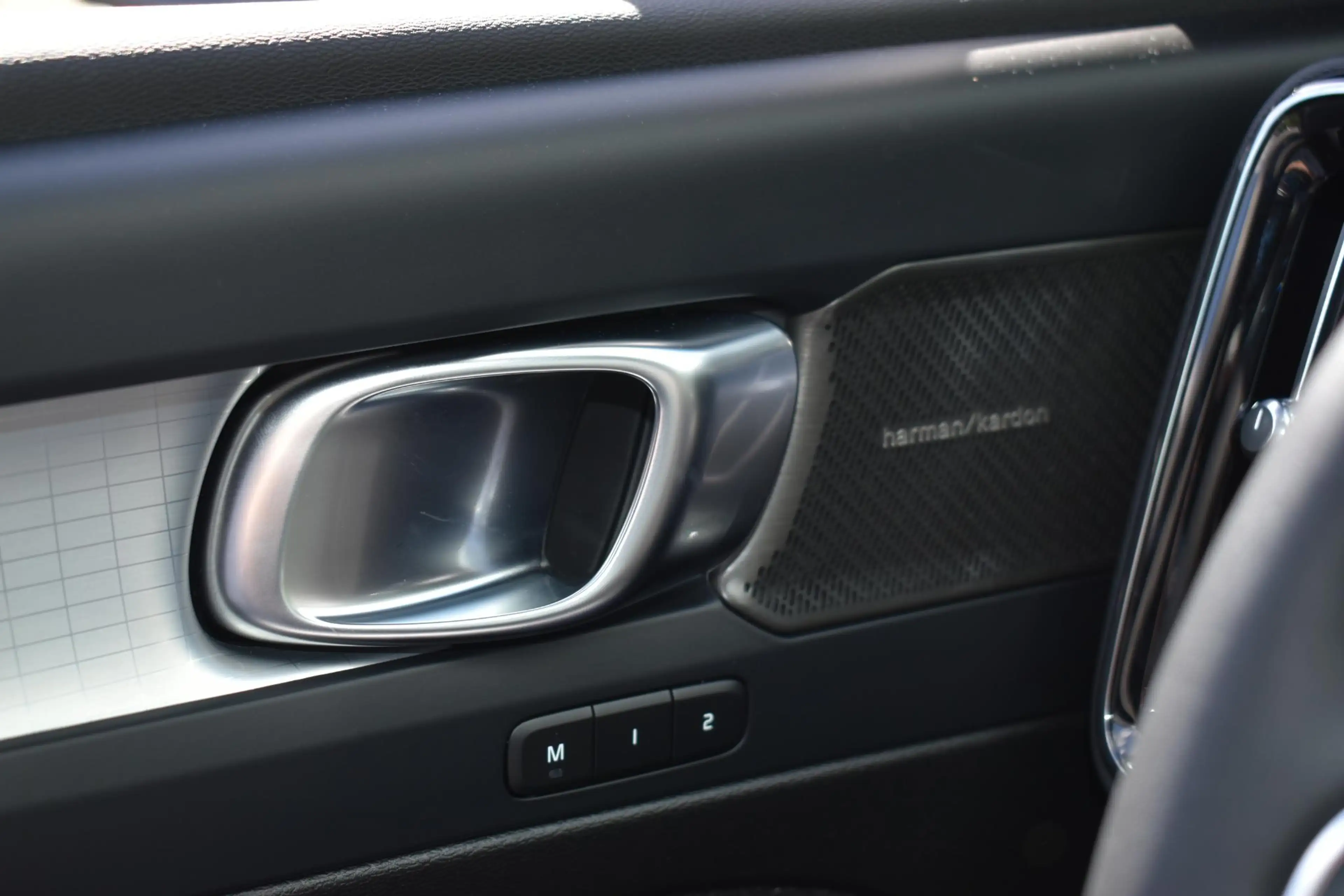 Volvo XC40 B4 Plus Dark | Trekhaak | Verwarmbare voorstoelen, — photo 14