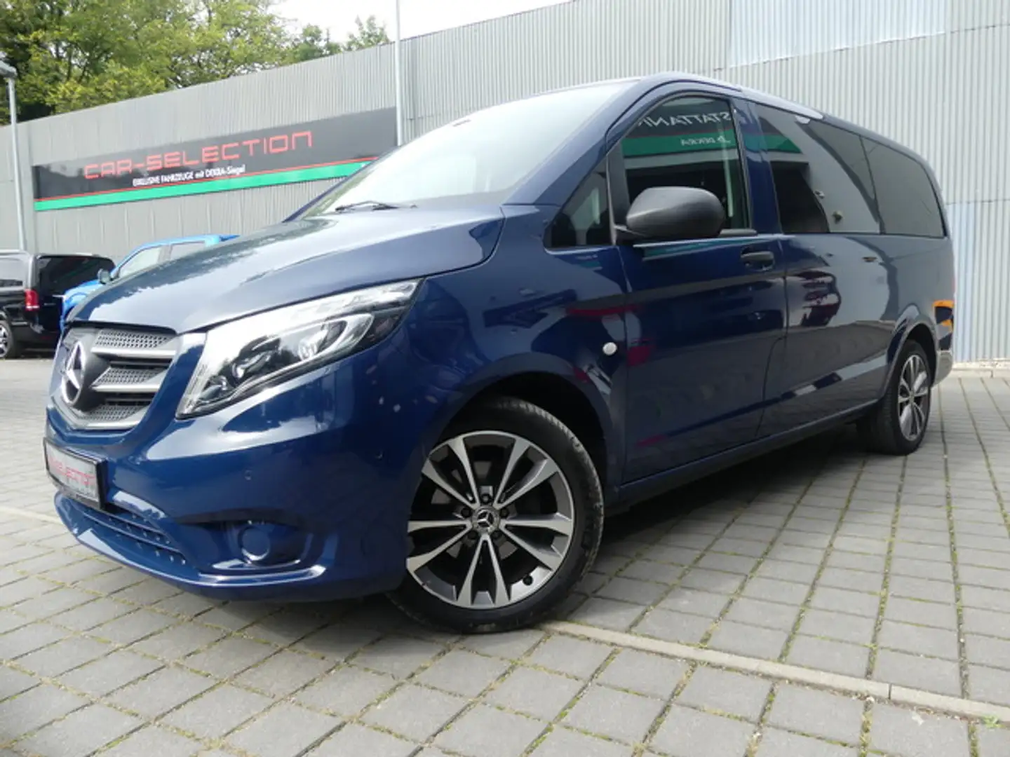 Mercedes-Benz Vito Tourer 116 CDI 4Mat lang LED/NAVI/KAMERA/AHK Blau - 2