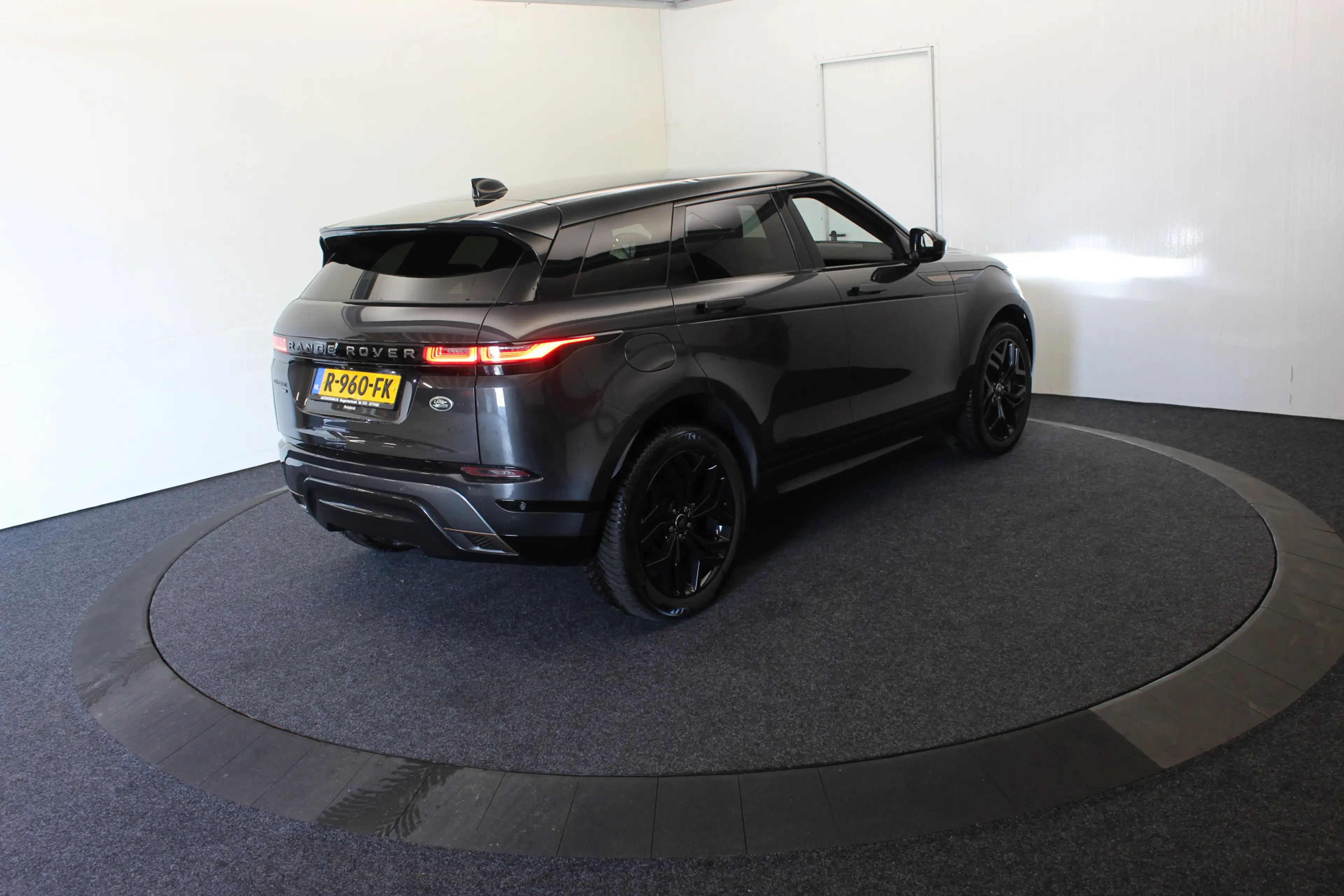 Land Rover Range Rover Evoque 1.5 P300e AWD R-Dynamic SE Camera El Trekh+Stoel+A — photo 14