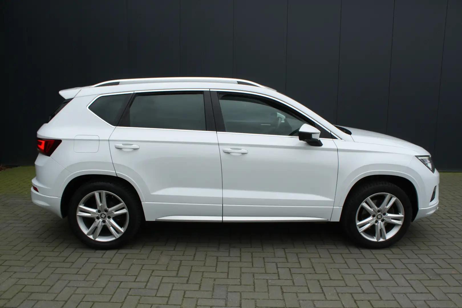 SEAT Ateca 1.4 EcoTSI FR 4DRIVE NAVIGATIE - CAMERA - TREKHAAK Blanc - 2