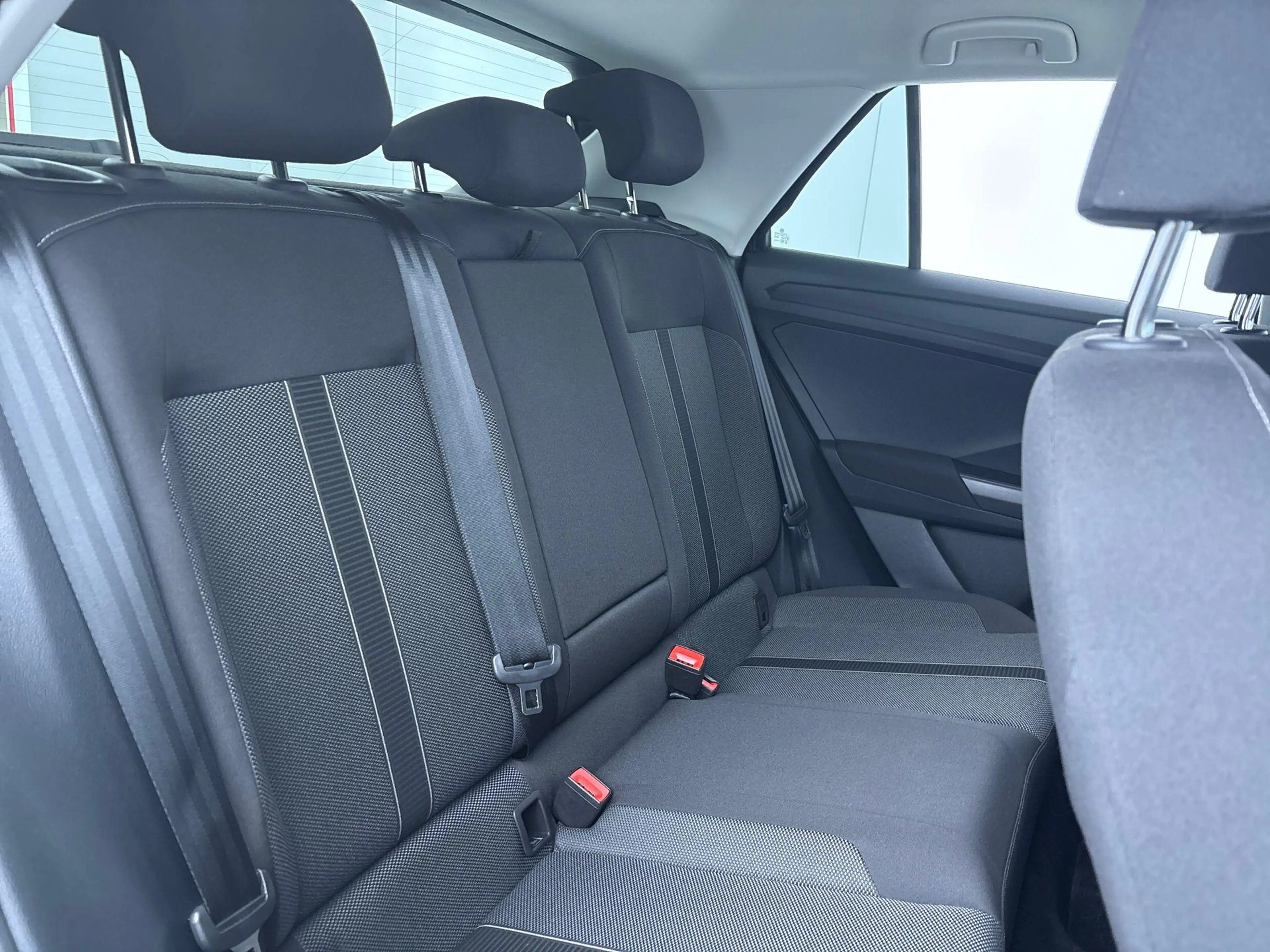 Volkswagen T-Roc 1.5 TSI Oranje Edition 150 pk Automaat (DSG) | Ver — photo 15