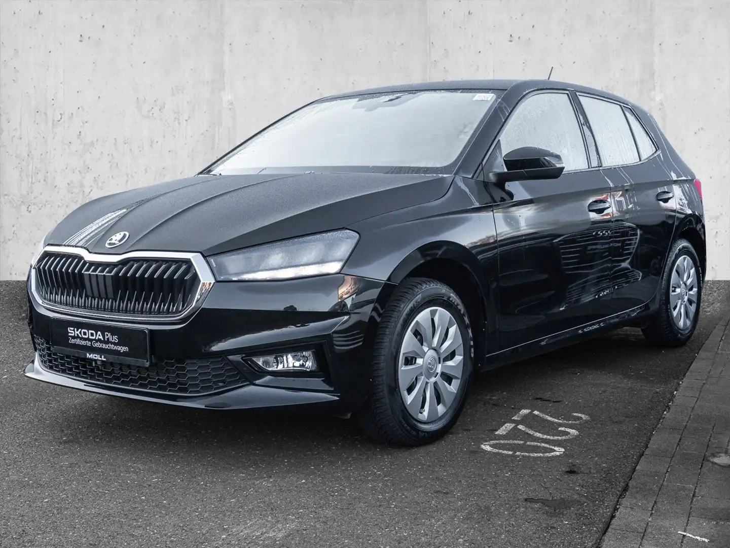 Skoda Fabia 1.0 TSI Essence Schwarz - 2