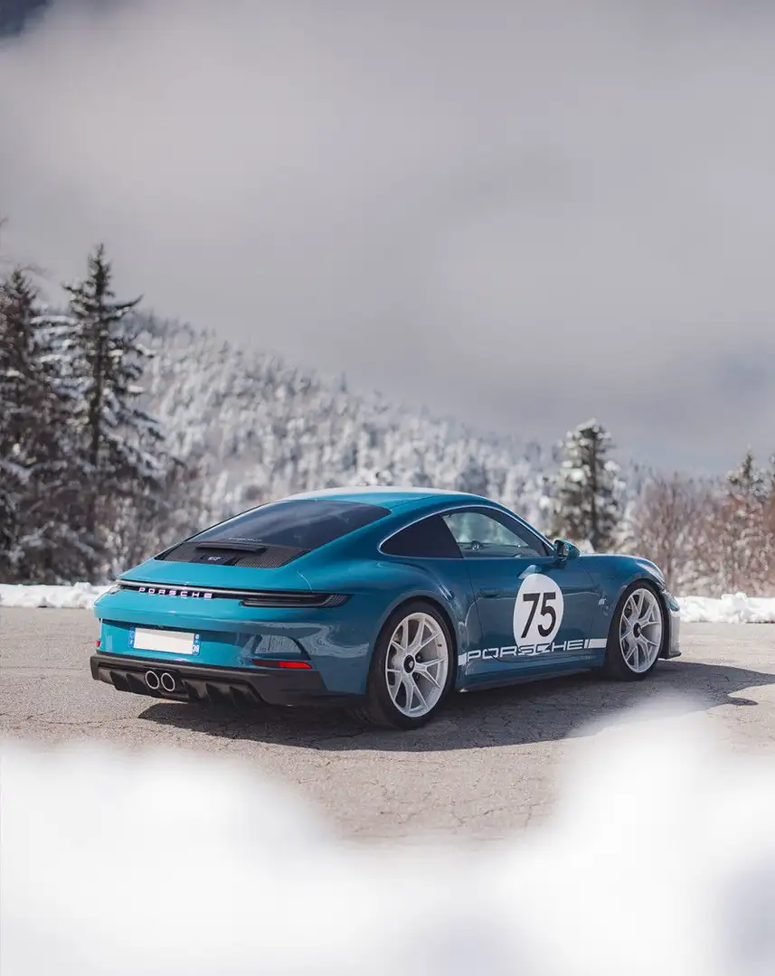 Porsche 911 GT3 Touring BVM6 - 1