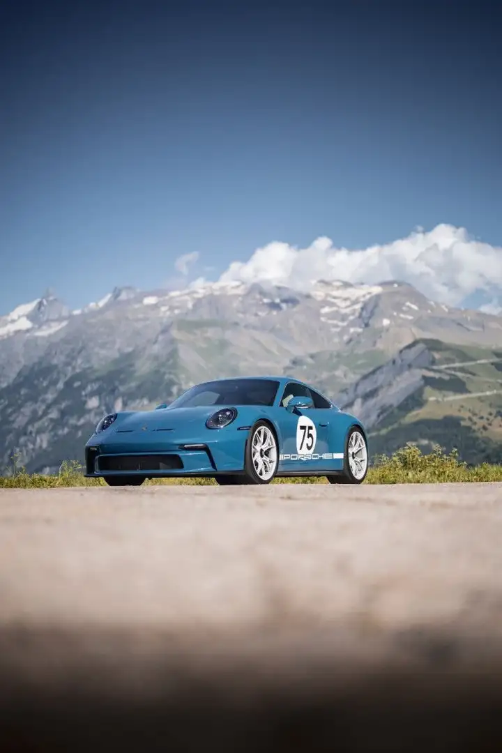 Porsche 911 GT3 Touring BVM6 - 2