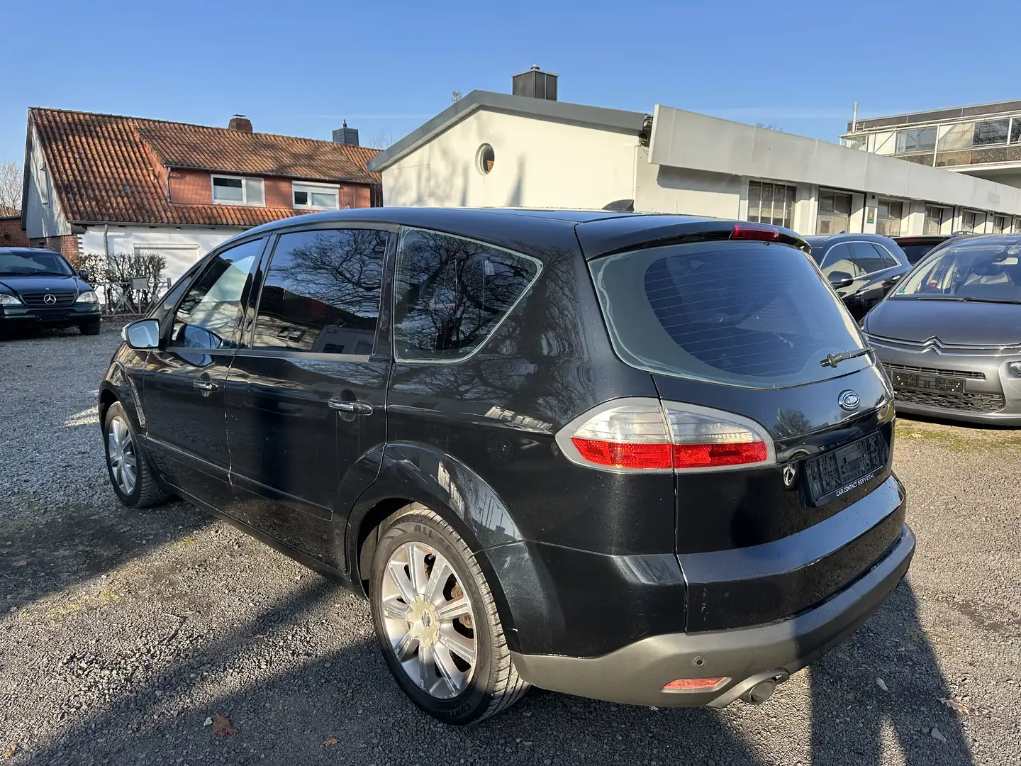 Ford S-Max 2.2 Titanium*NAVI*AHK*Zahnriemen*Allwetterreifen Schwarz - 2