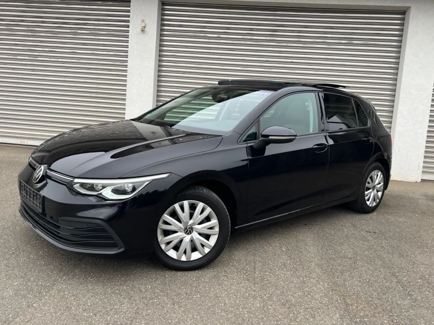 Volkswagen Golf VIII TDI Lim.Life*Aut*Highl*Pano*Leder*Kame Zwart - 1