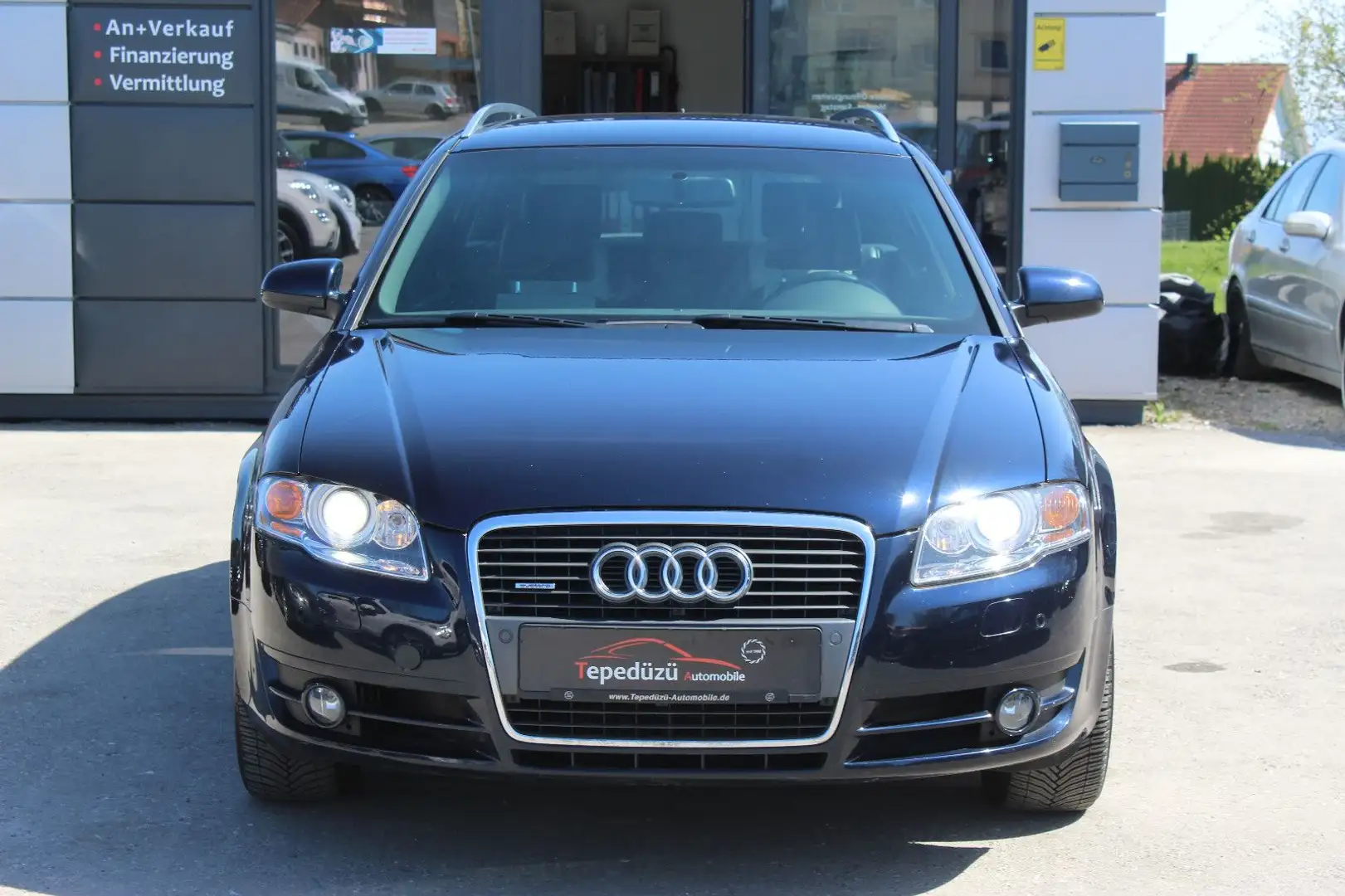 Audi A4 Avant 2.0 TFSI quattro*EXCLUSIVE*XENON*LEDER* Bleu - 2