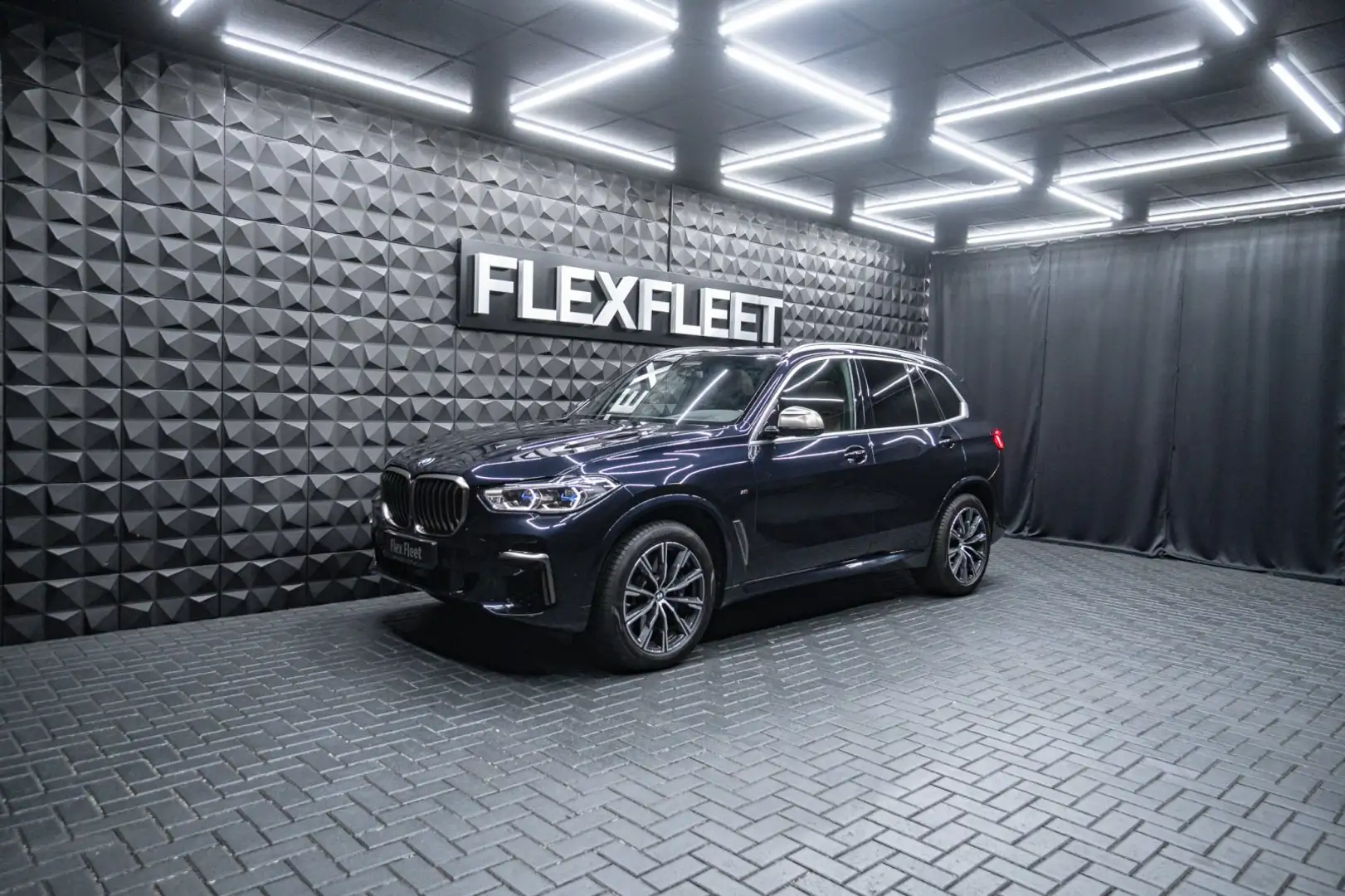 BMW X5 xDrive50i M Sport Pano Laser Harman-Kardon Schwarz - 1