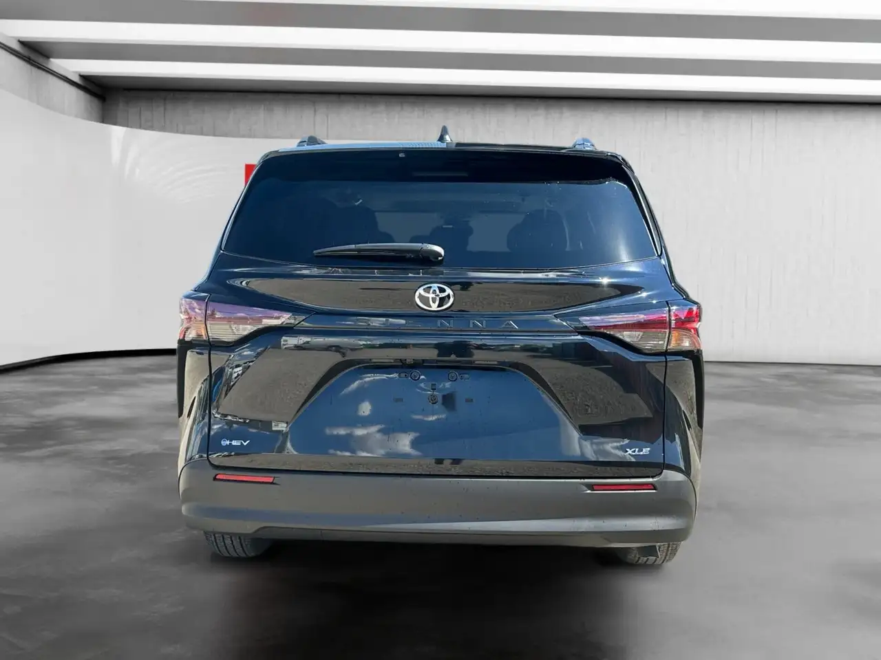 Toyota Sienna снимка Toyota Sienna