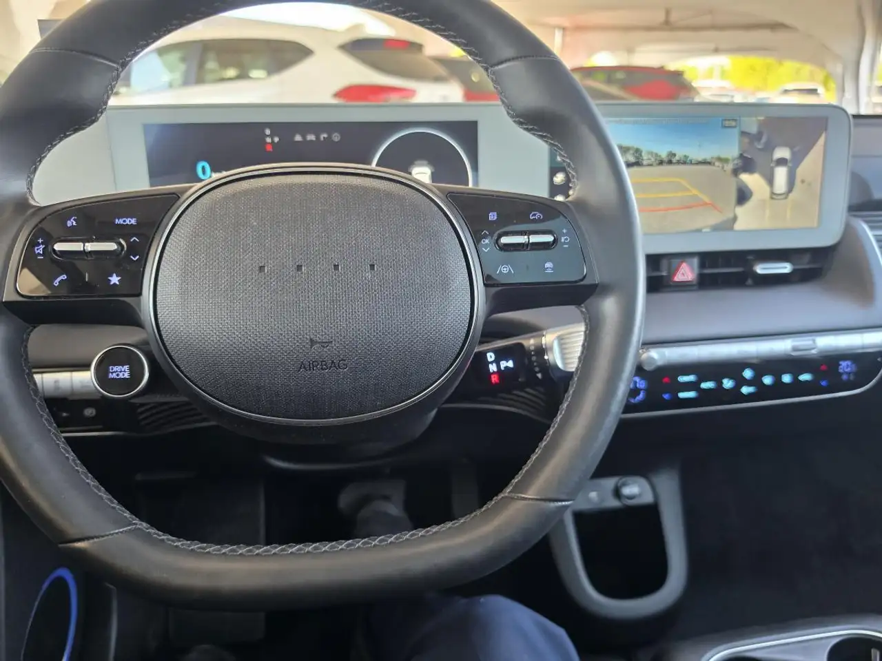 Hyundai IONIQ 5 снимка Hyundai IONIQ 5
