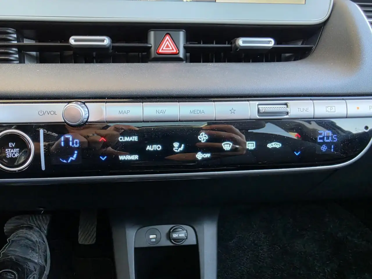 Hyundai IONIQ 5 снимка Hyundai IONIQ 5