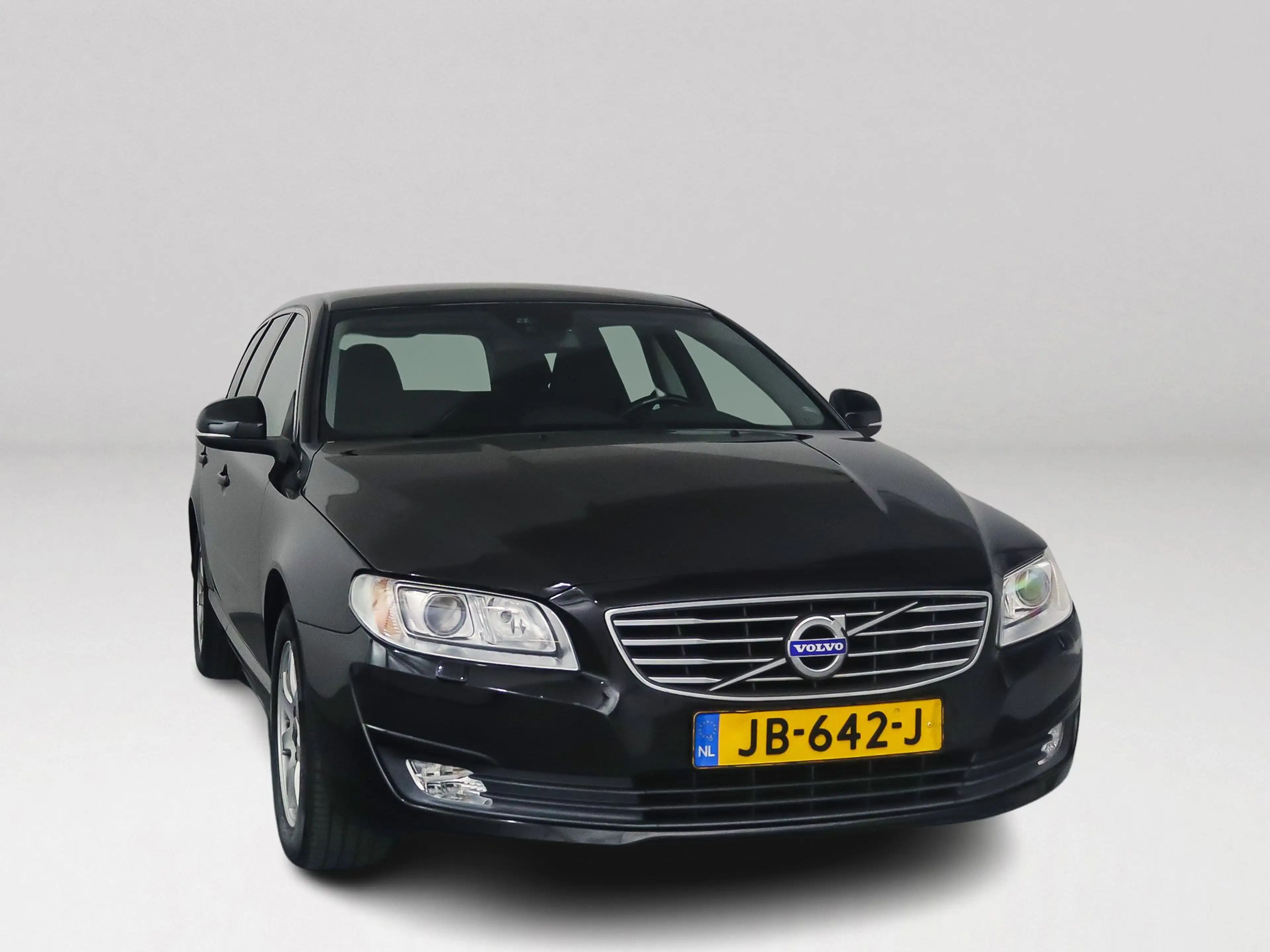 Volvo V70 2.0 D2 Classic Edition | Park assist | Standkachel — photo 9