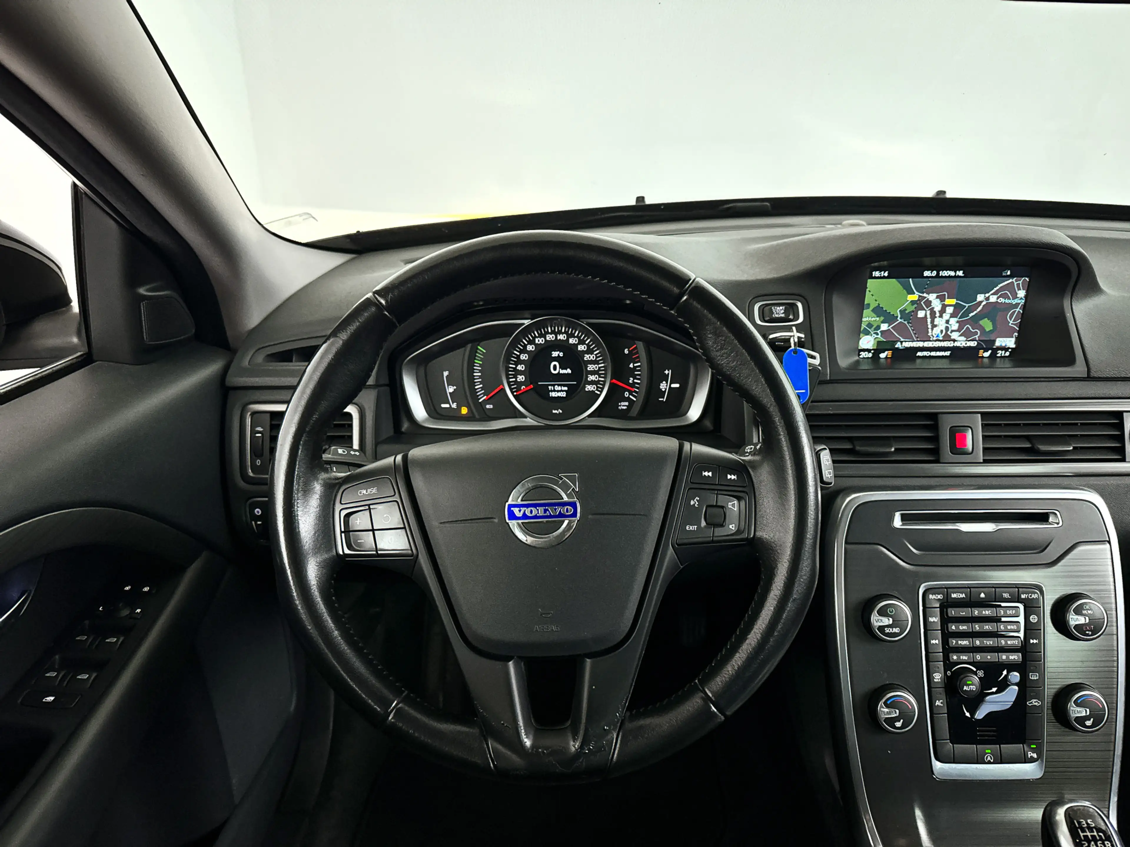 Volvo V70 2.0 D2 Classic Edition | Park assist | Standkachel — photo 14