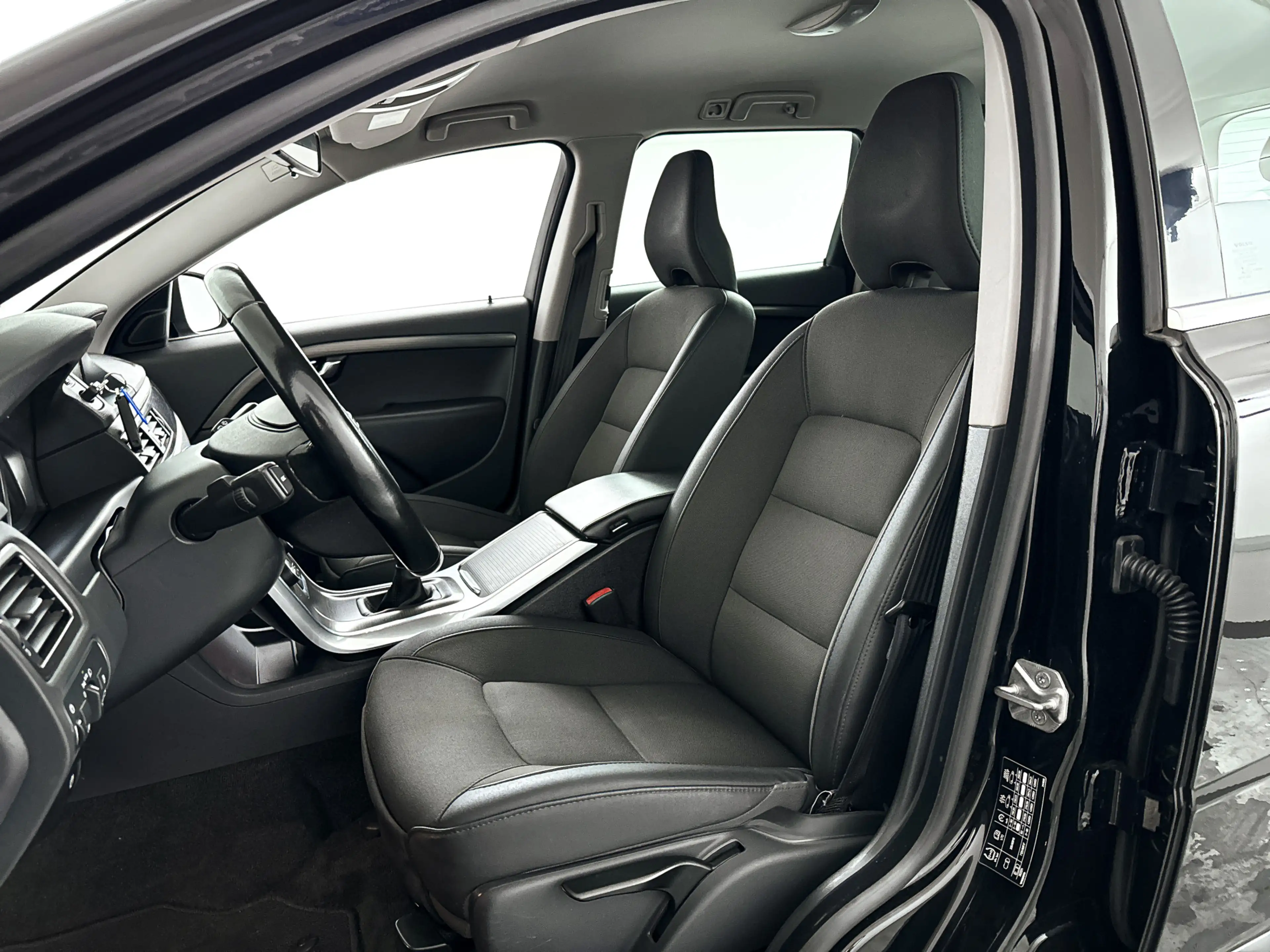 Volvo V70 2.0 D2 Classic Edition | Park assist | Standkachel — photo 6
