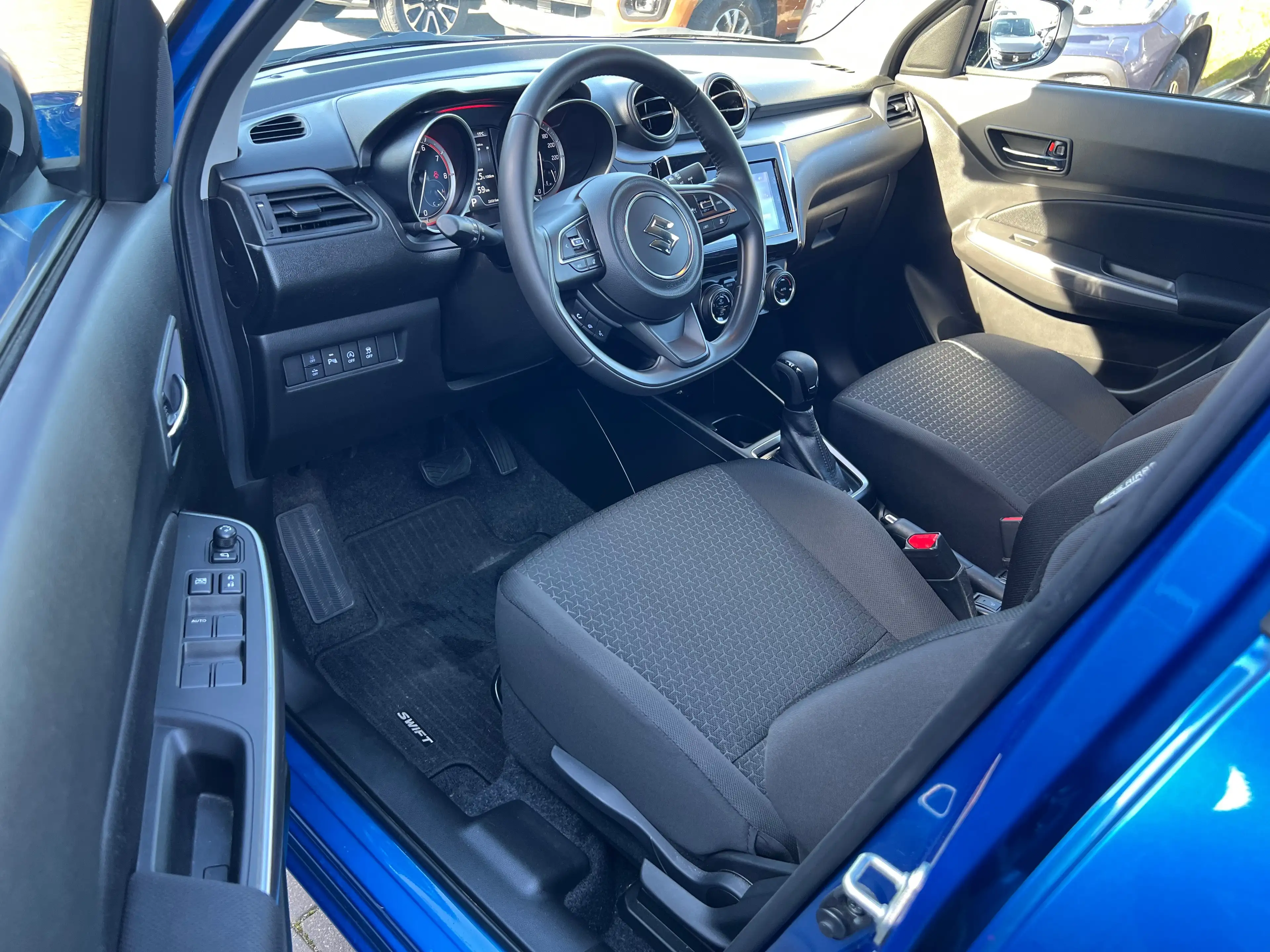 Suzuki Swift 1.2i Hybrid Boite Auto Camera Garantie Suzuki 09/2028 — photo 12