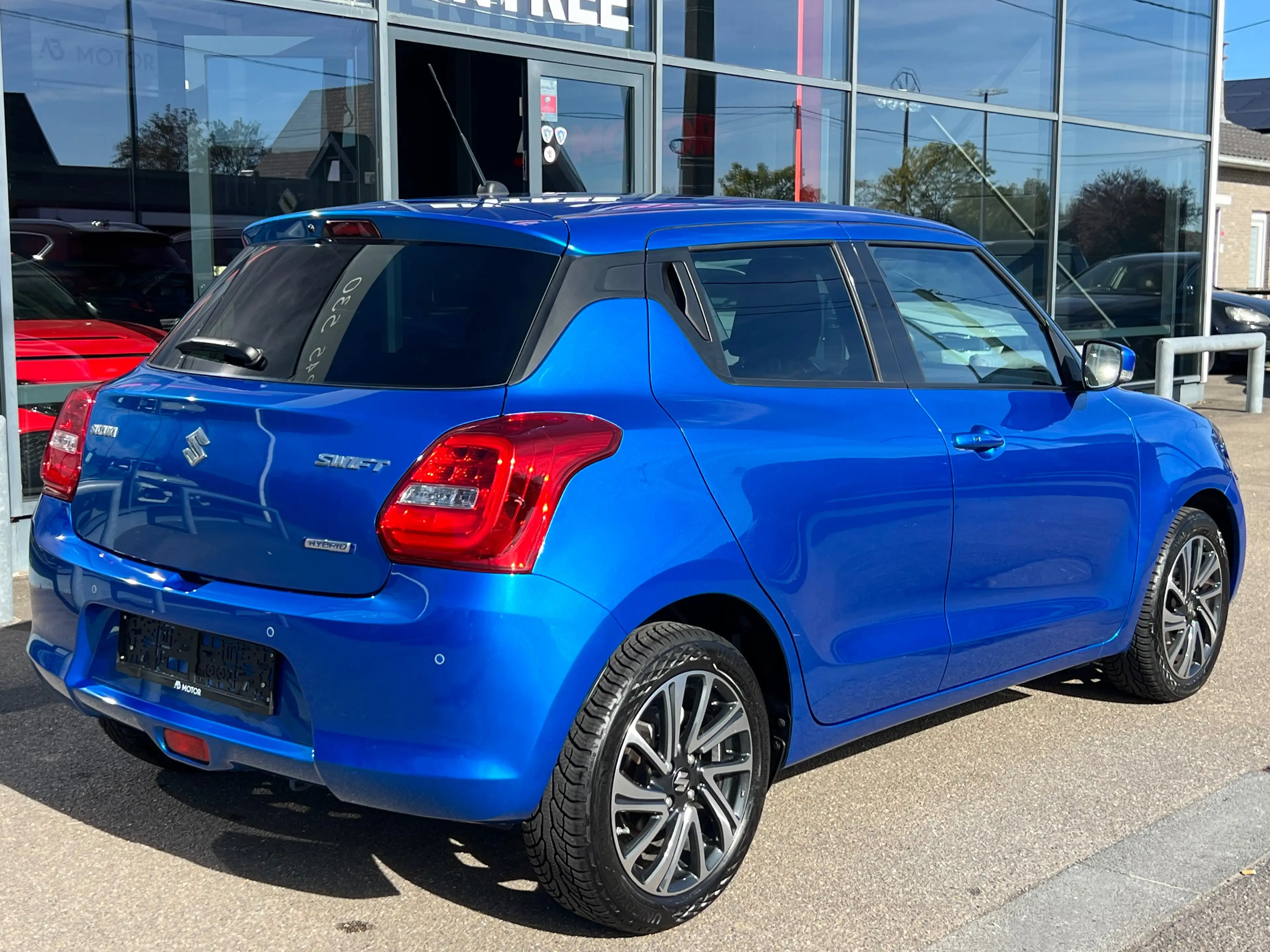 Suzuki Swift 1.2i Hybrid Boite Auto Camera Garantie Suzuki 09/2028 — photo 8