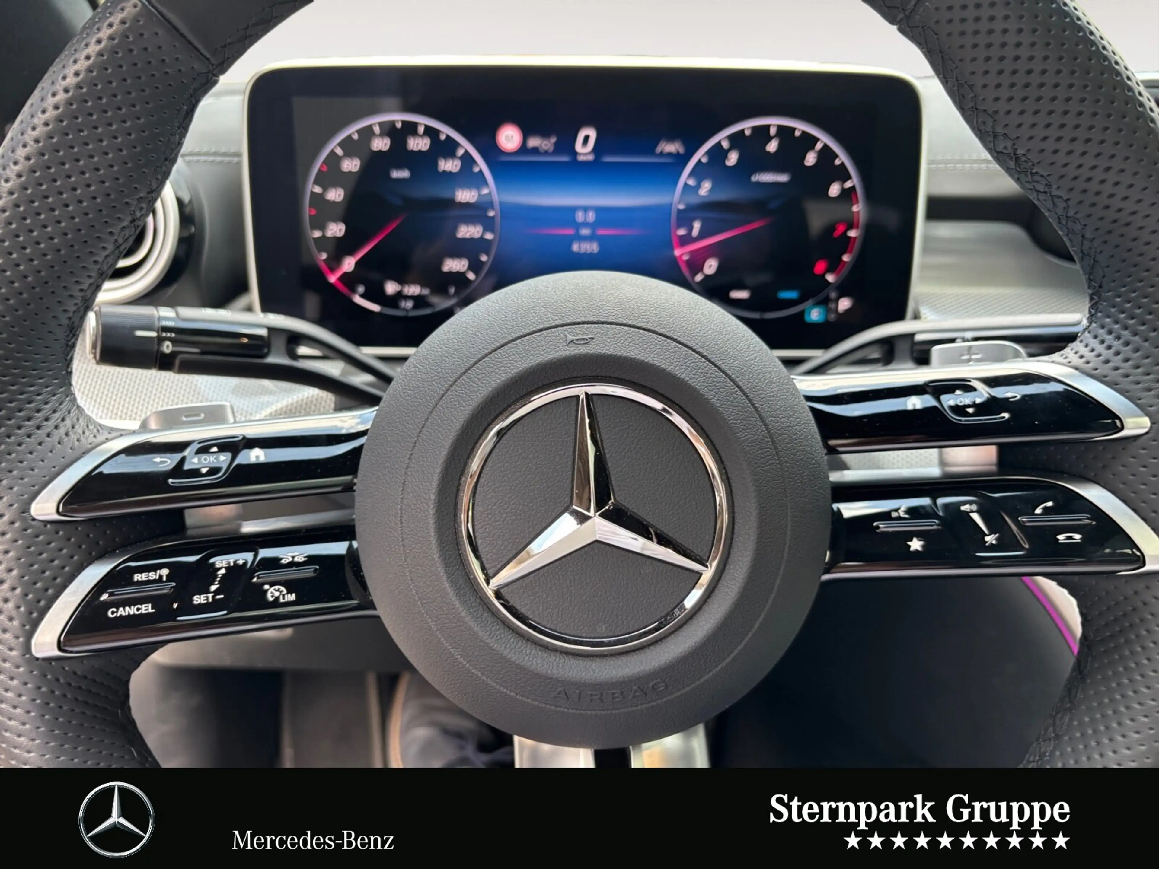 Mercedes-Benz CLE 200 CLE 200 AMG Coupé Pano+Keyless+360°+Distro+Night — photo 12