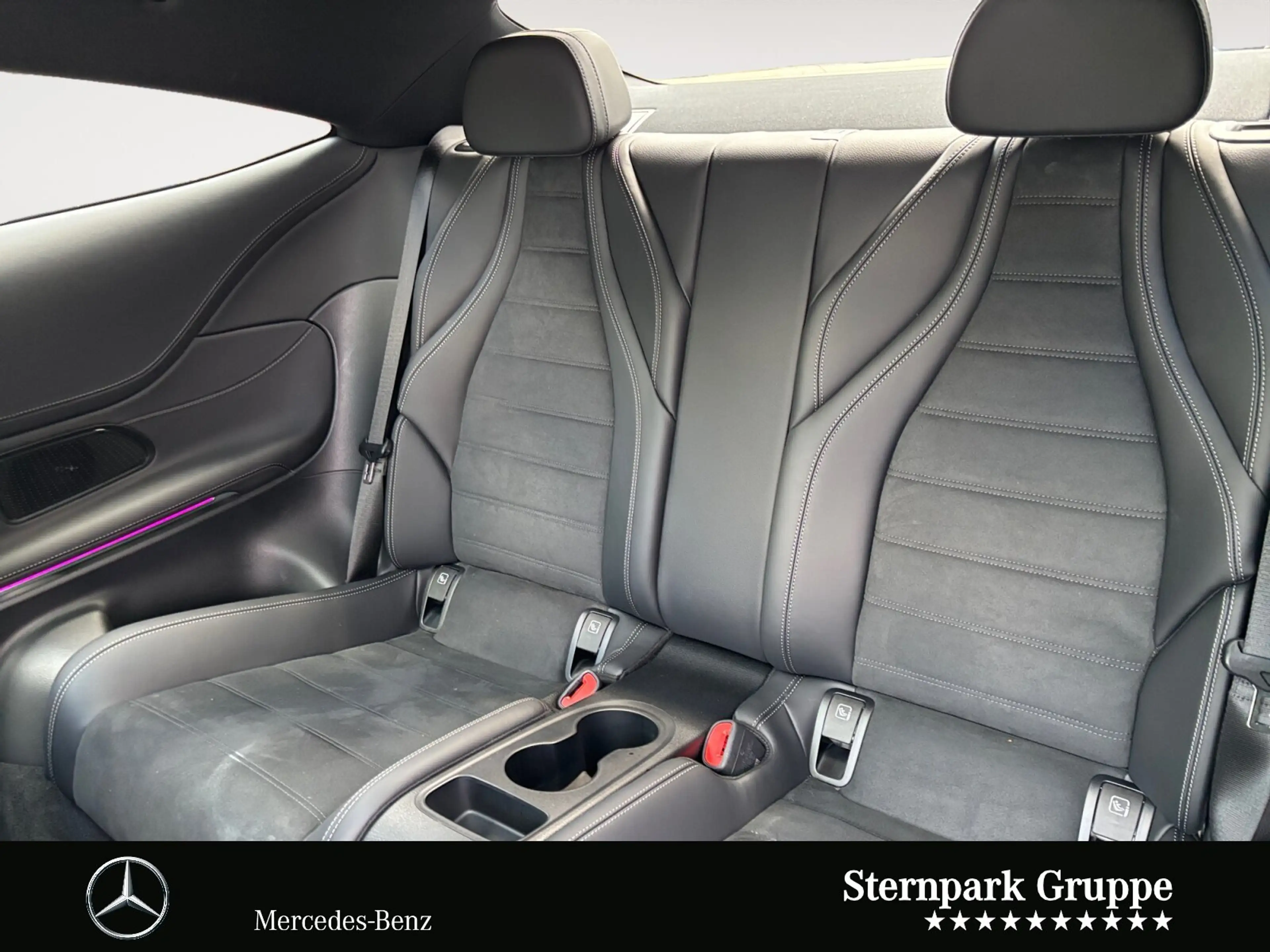 Mercedes-Benz CLE 200 CLE 200 AMG Coupé Pano+Keyless+360°+Distro+Night — photo 13