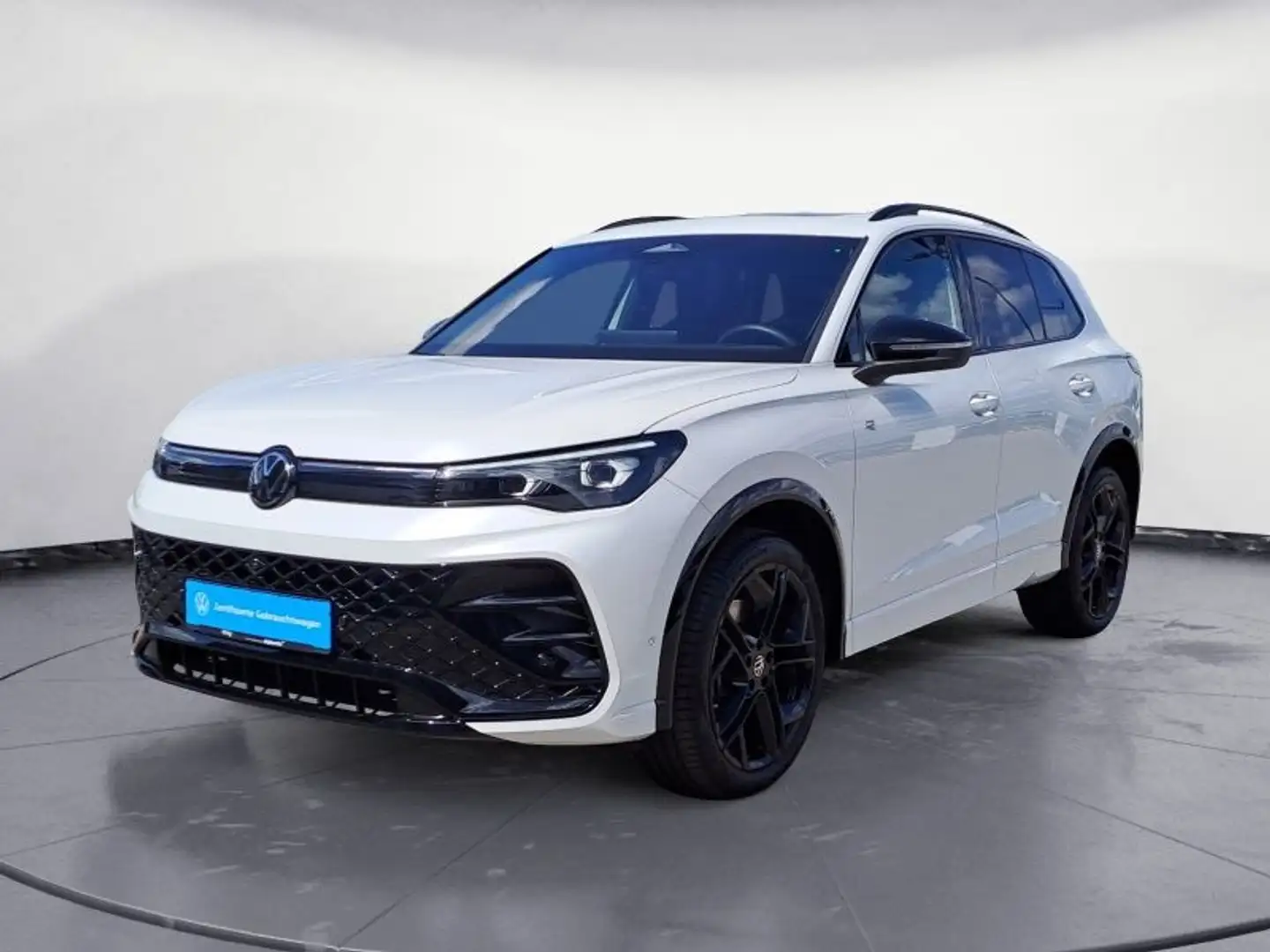 Volkswagen Tiguan 2.0 TDI DSG 4Motion R-Line AHK Navi Pano Weiß - 2