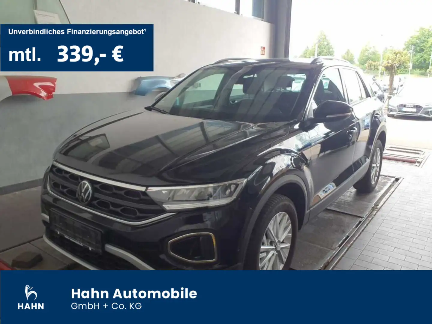 Volkswagen T-Roc Life 1.5TSI DSG Standh Navi CAM App-Connec Schwarz - 1