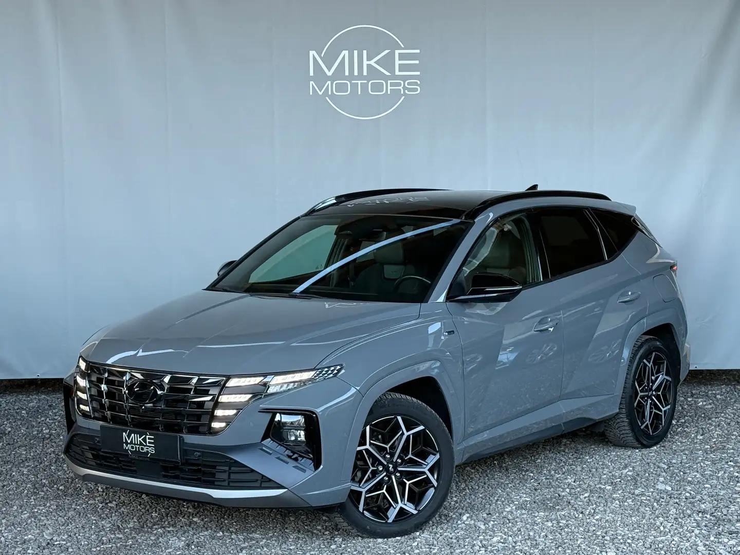 Hyundai TUCSON N-Line 1,6 T-GDI PHEV 4WD Aut. Grau - 1