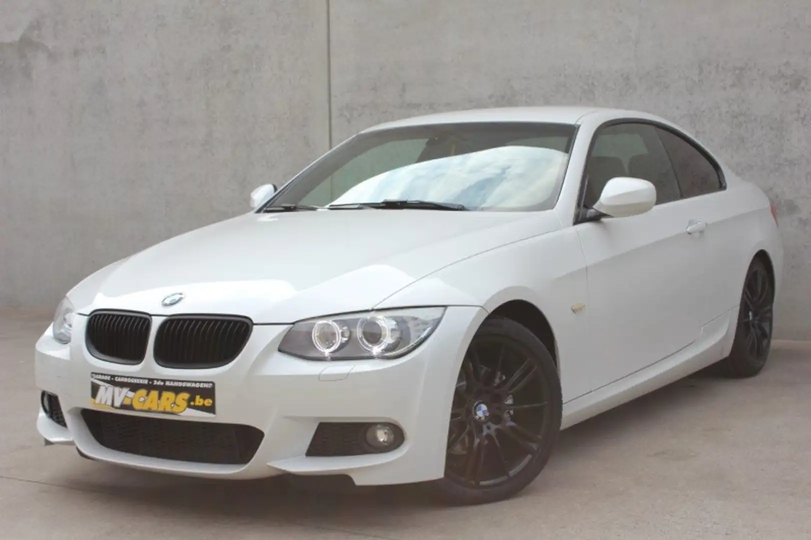 BMW 318 318i Coupe M Sport Edition Wit - 2