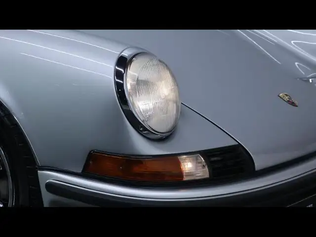 Porsche 911 view 9