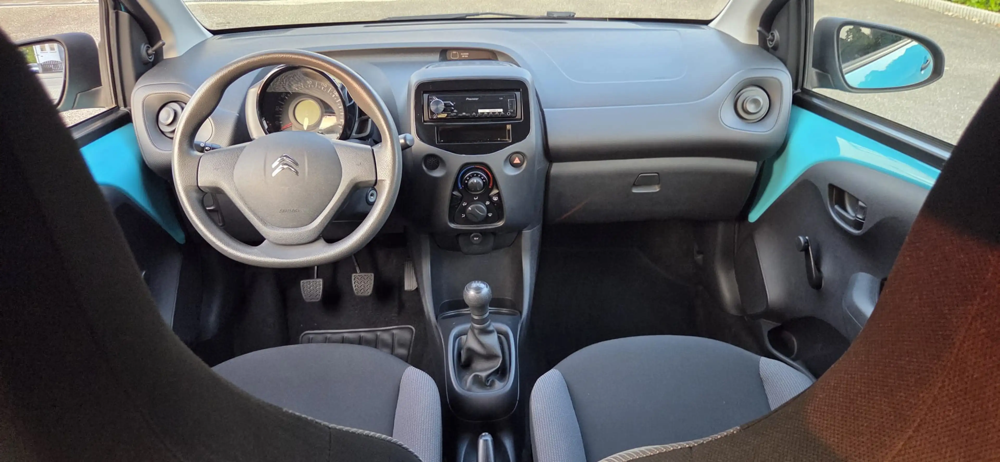 Citroen C1 Live — photo 12