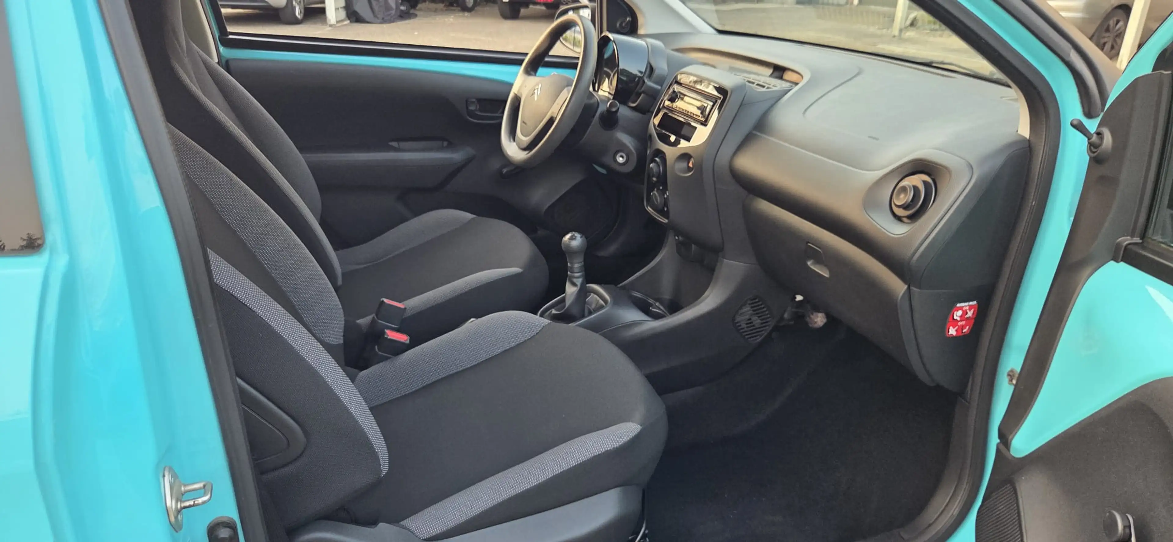 Citroen C1 Live — photo 15