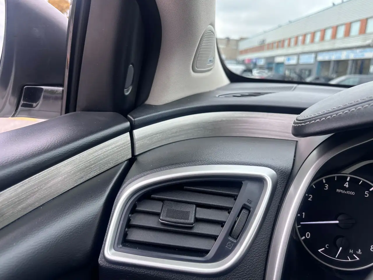 Nissan Murano снимка Nissan Murano