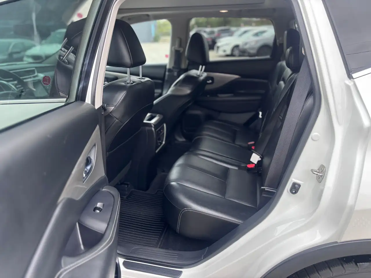 Nissan Murano снимка Nissan Murano