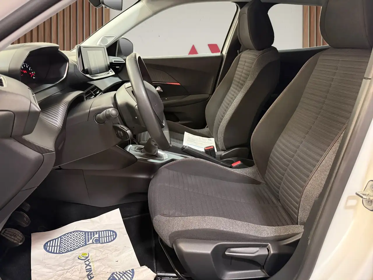 Peugeot 2008 Active 1.2 Puretech ** Camera Cruise Zetelw..., миниатюра 12