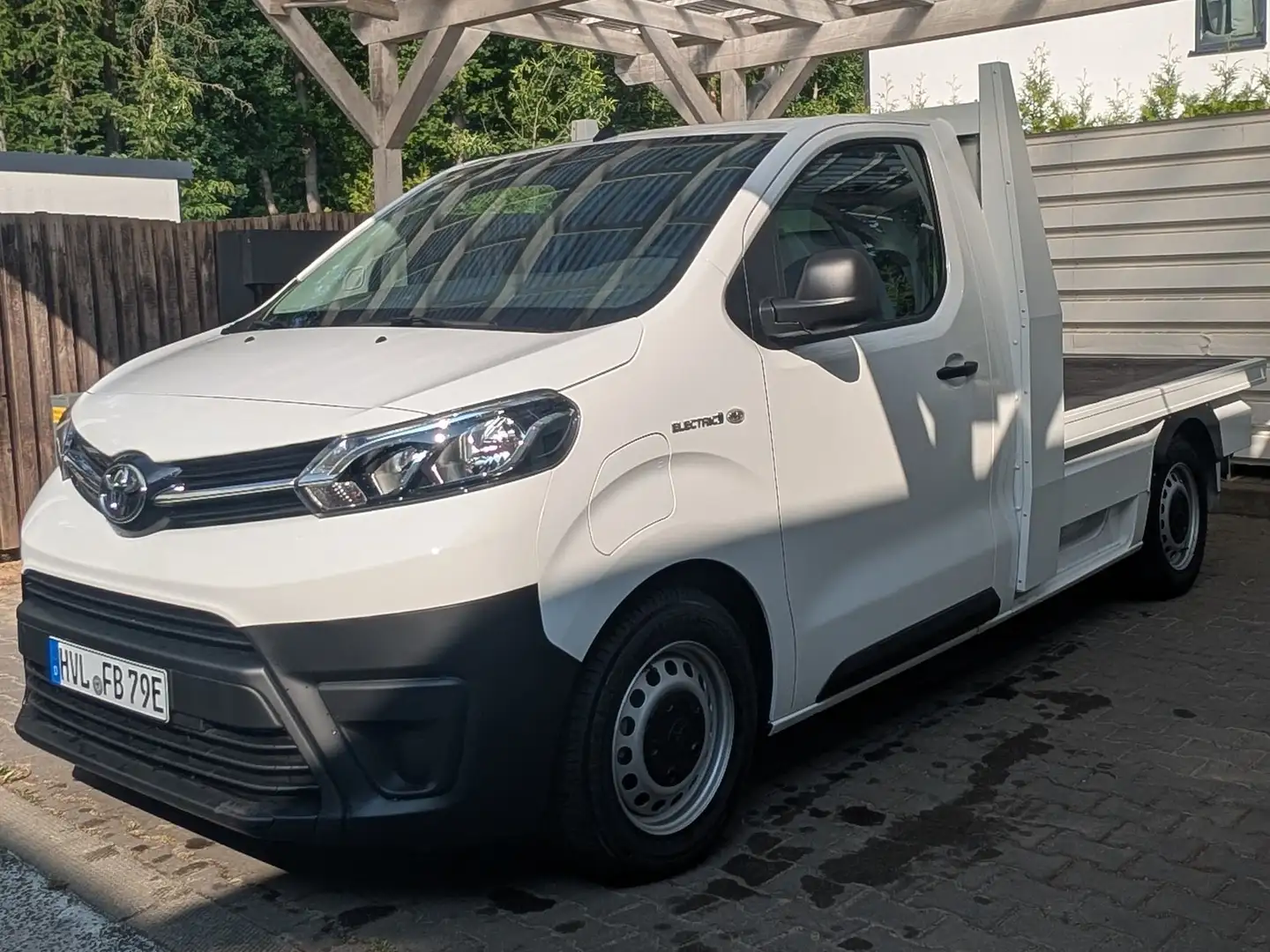 Toyota Proace Electric 75kwh große Batterie Platform Pickup Weiß - 1