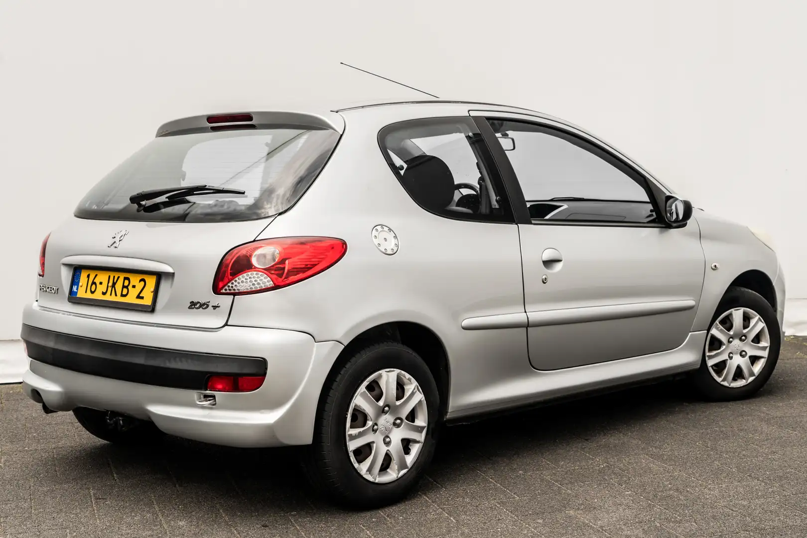 Peugeot 206 + 1.4 75 Pk XS | Cruise control | Sportstoelen | A Grijs - 2