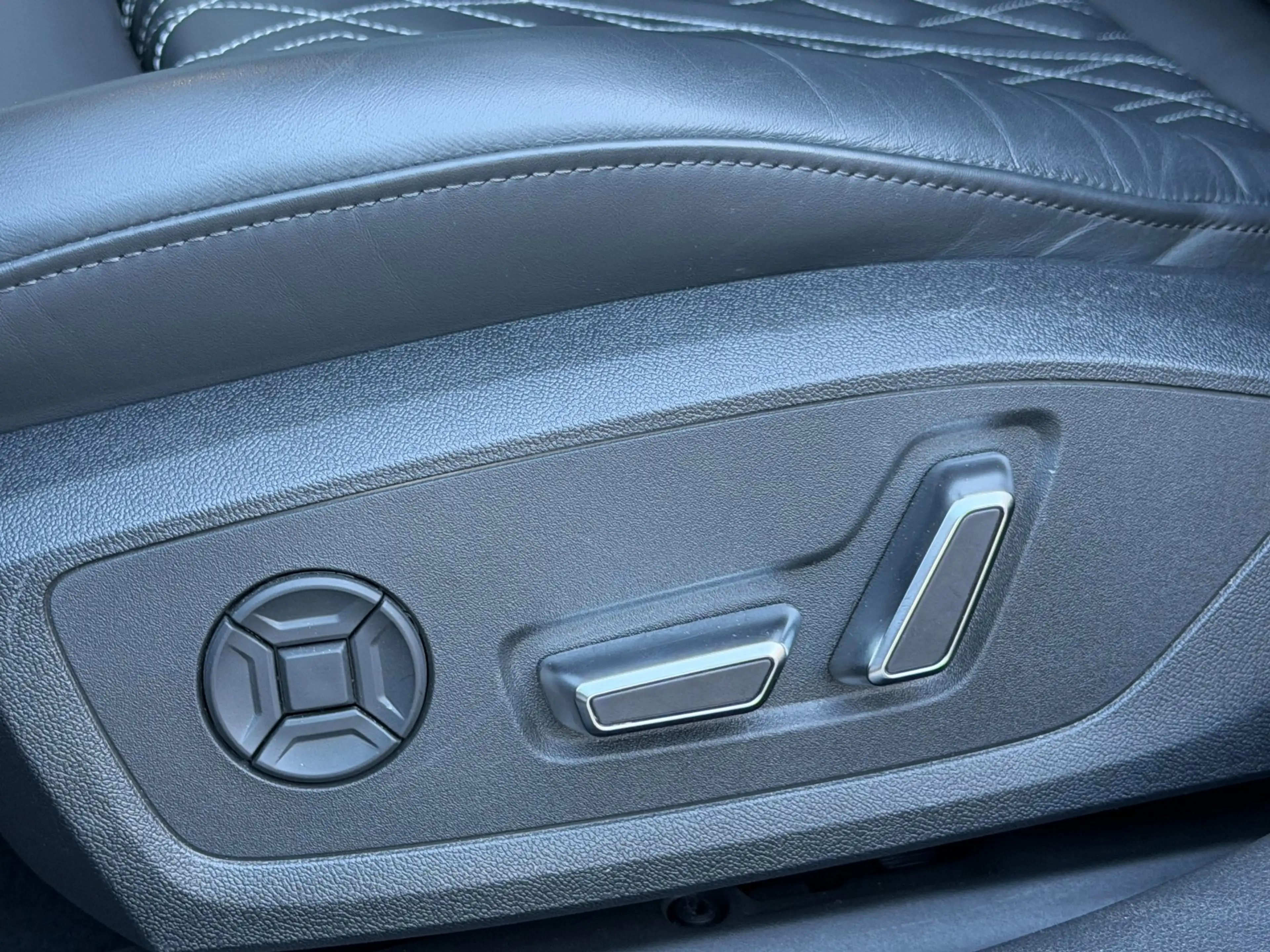 Audi A7 Sportback 55 TFSI e quattro Competition|S-LINE|PAN — photo 14