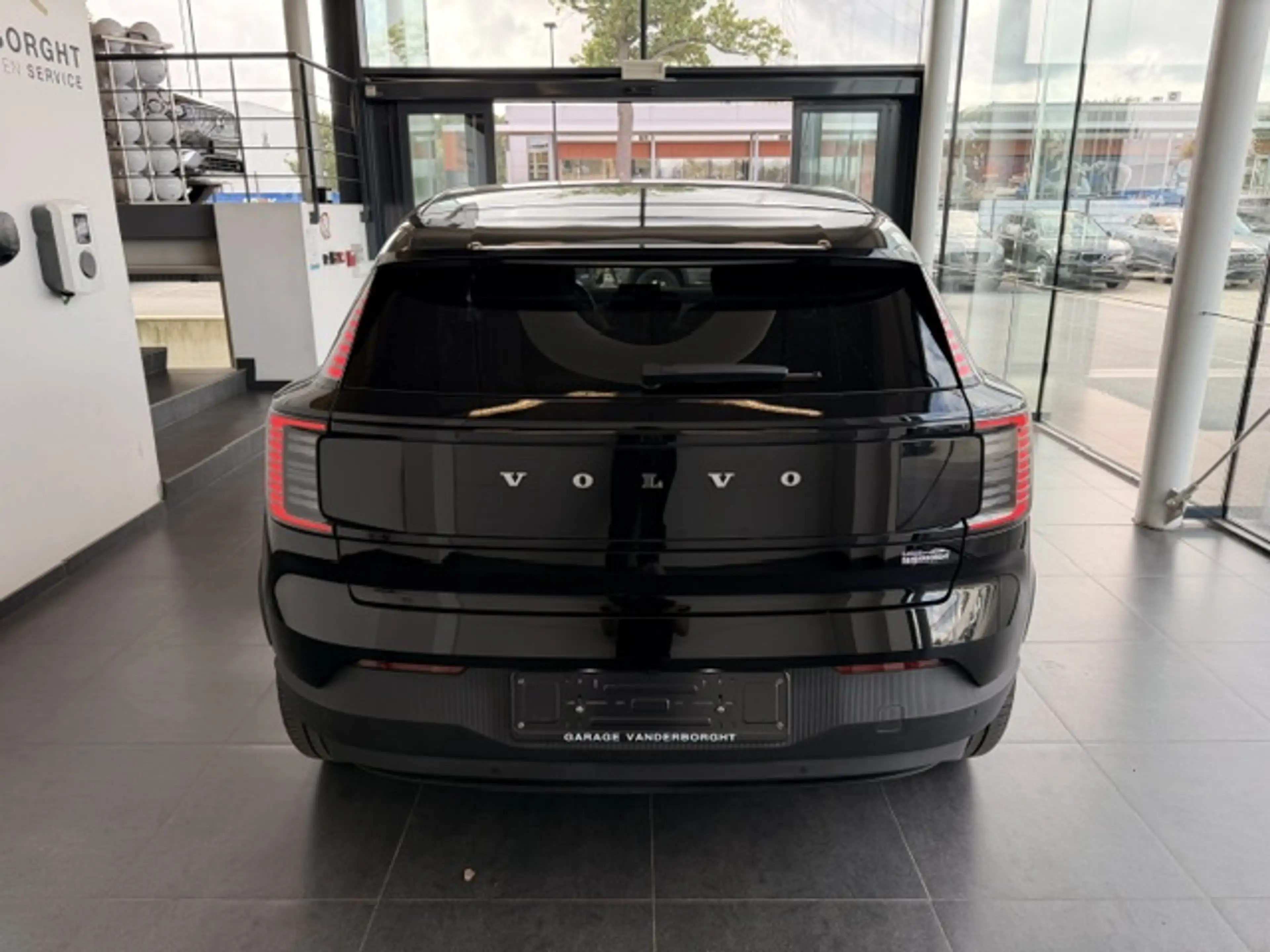 Volvo EX30 ULTRA EXTENDED RANGE+PANO DAK — photo 6
