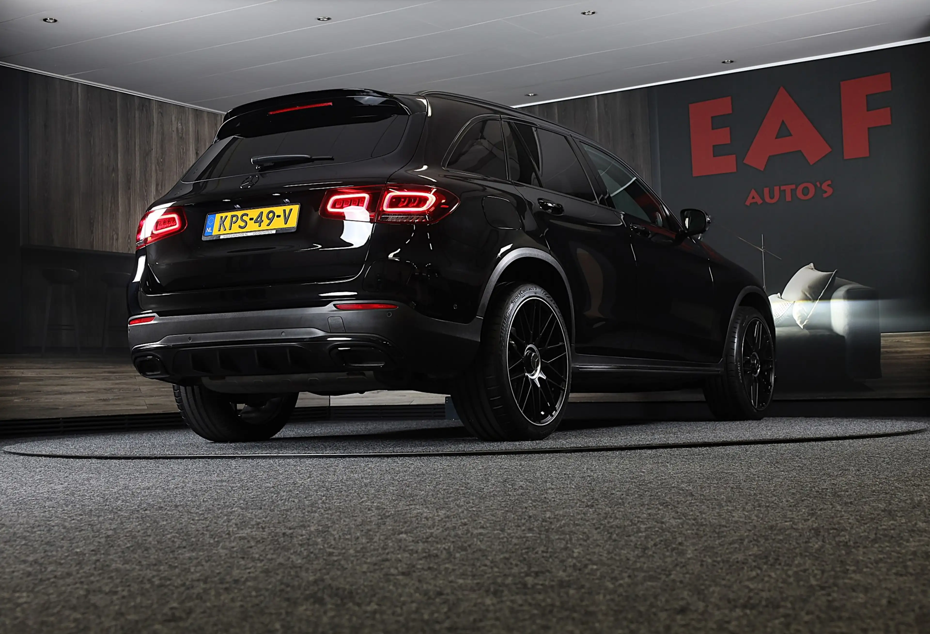 Mercedes-Benz GLC 300 300e 4MATIC AMG 63 Look / Head Up / Memory / Open — photo 5