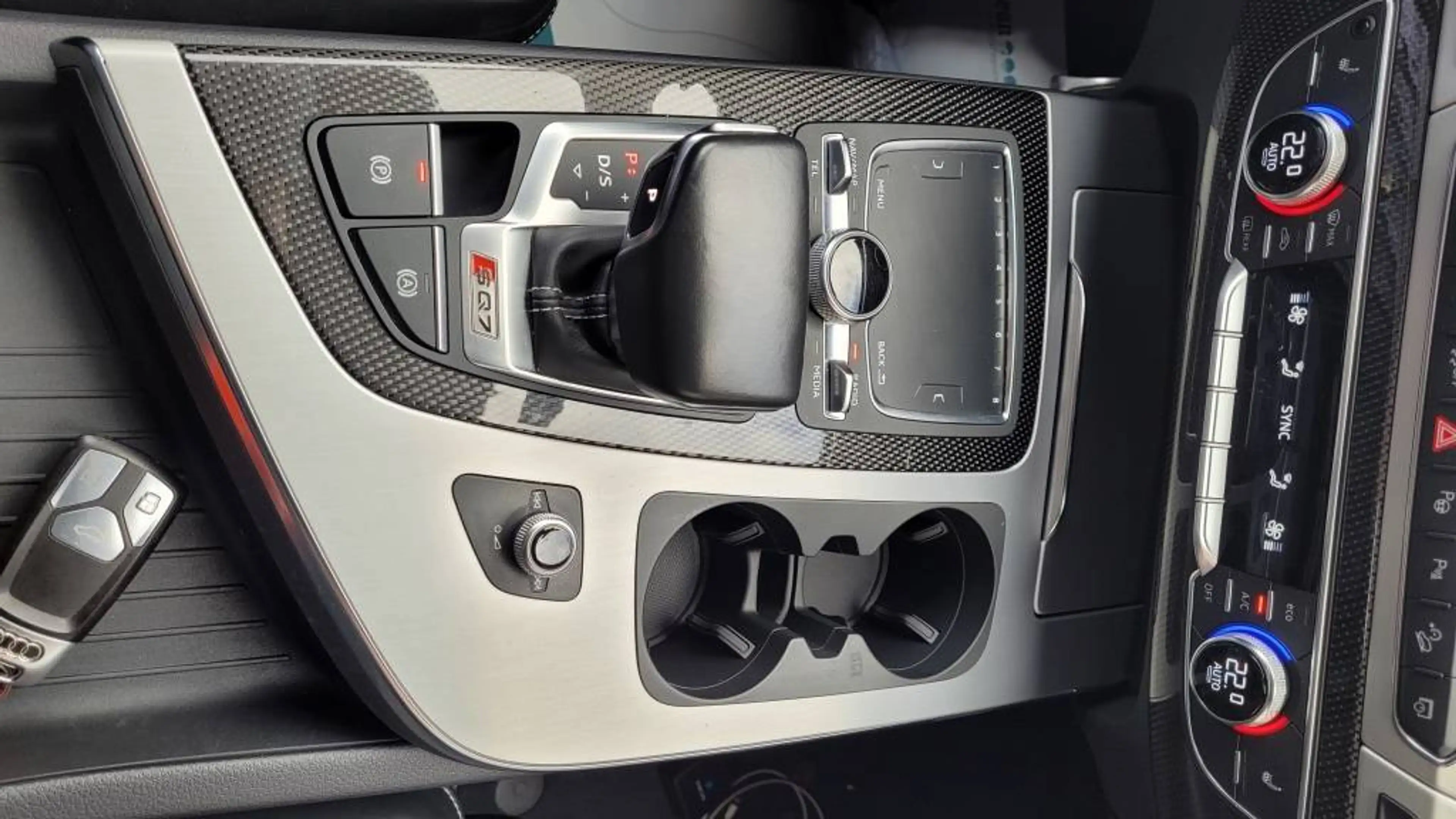 Audi SQ7 4.0TDI quattro 8Zylinder — photo 13
