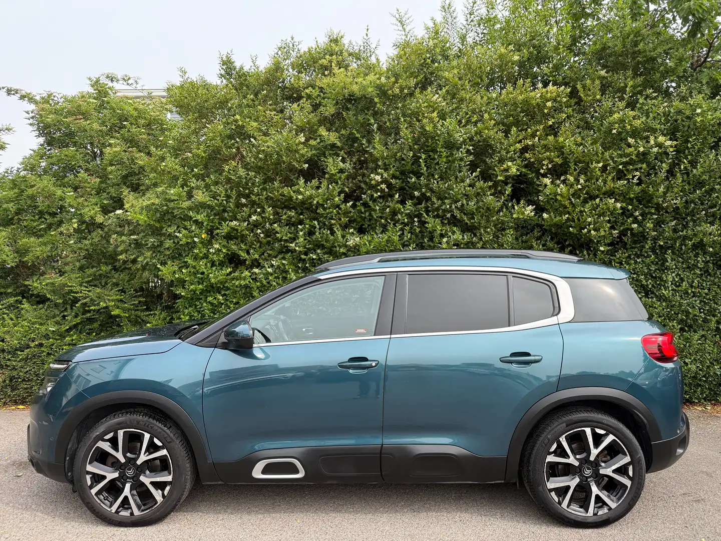 Citroen C5 Aircross 1.5 BlueHDi+BOITE AUTO+NAVI+CAMERA+CUIR+CARNET+6DT Blau - 2