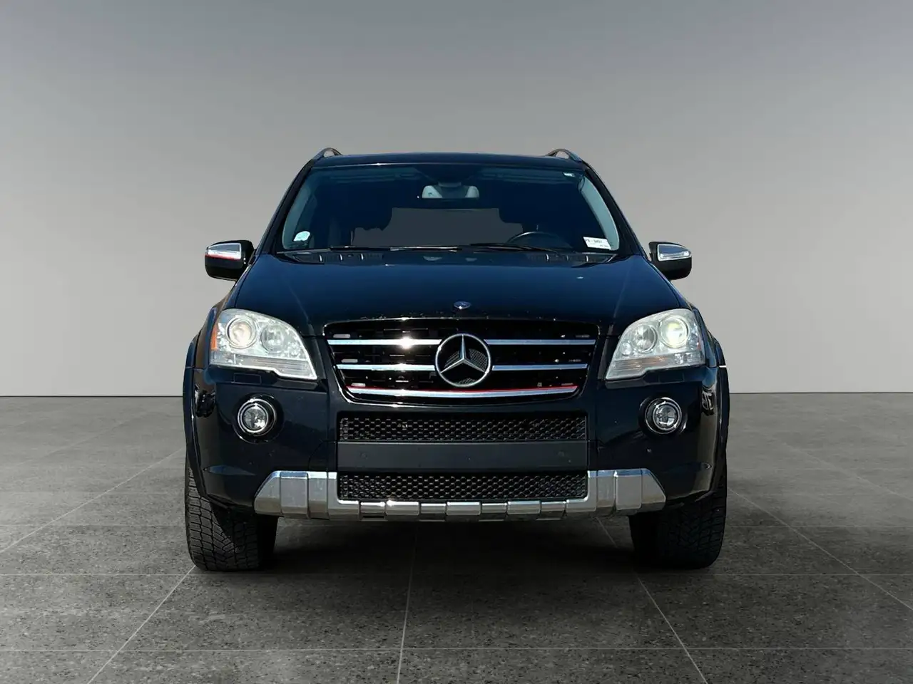 Mercedes-Benz M-Class photo Mercedes-Benz M-Class
